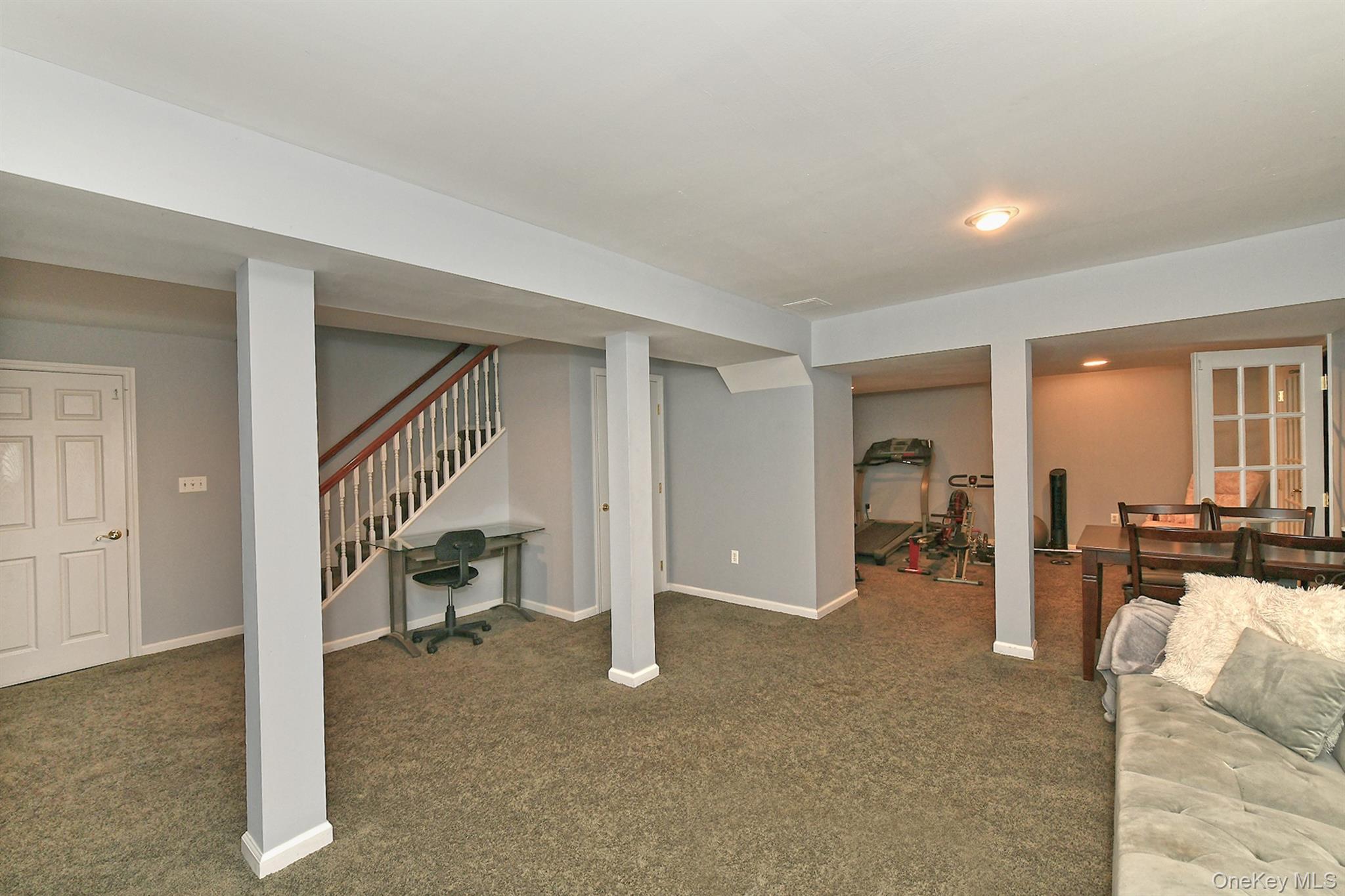 Single Family Ona Avenue Suffolk County, NY 11746, MLS-1047921-31