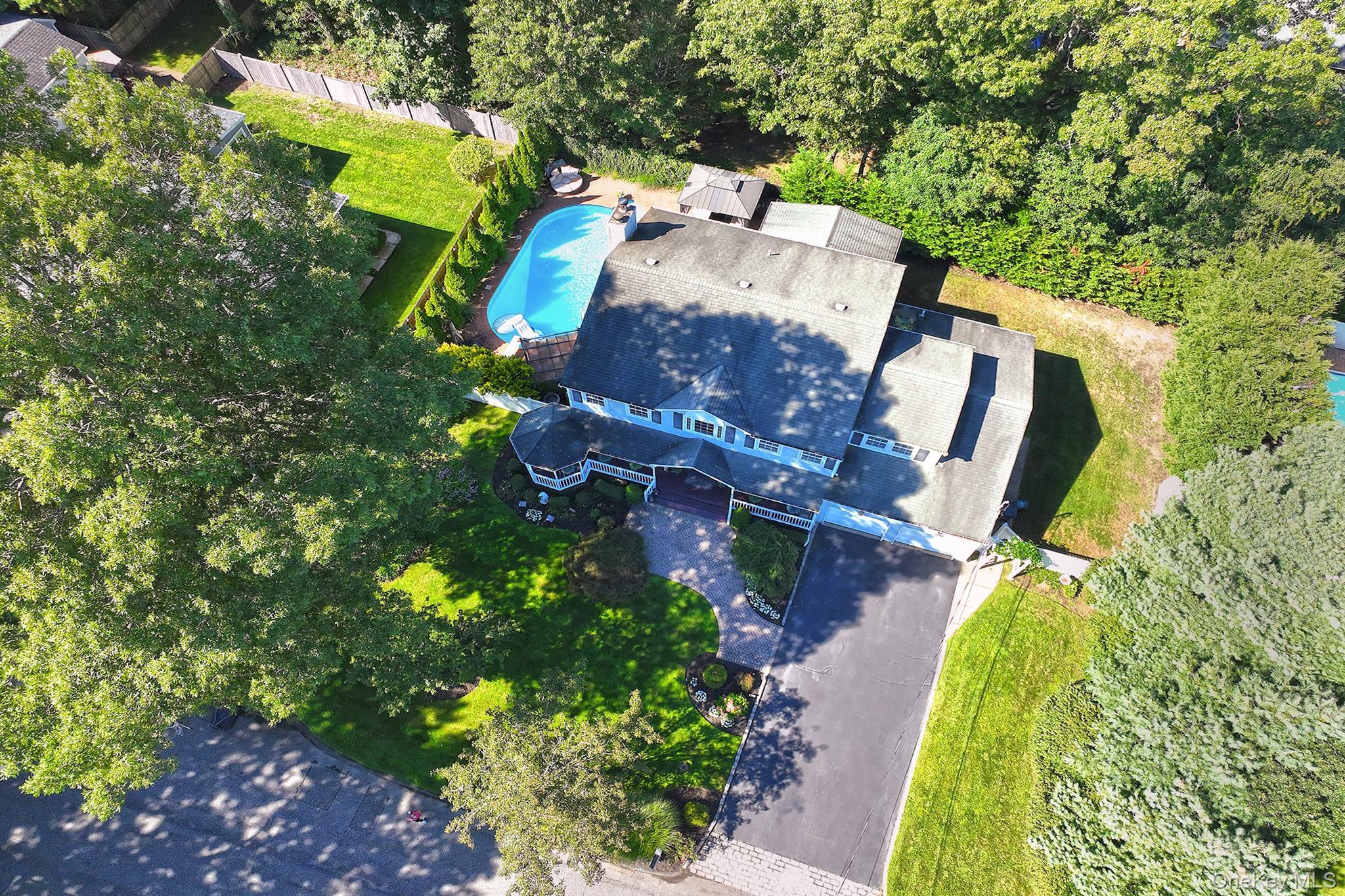 Single Family Ona Avenue Suffolk County, NY 11746, MLS-1047921-38