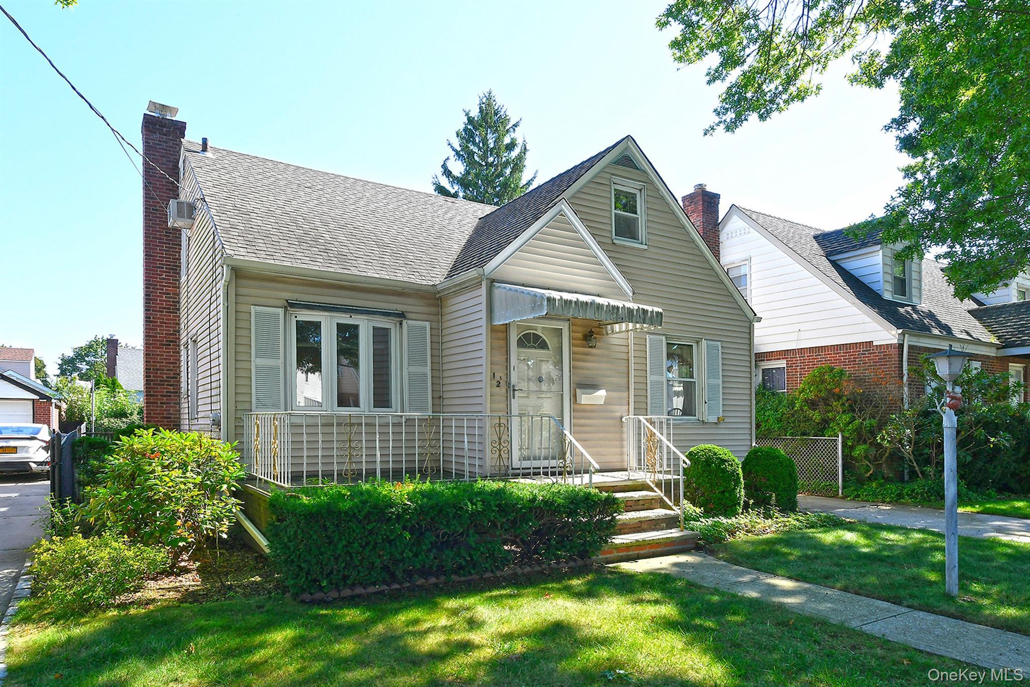 Single Family Hull Avenue Nassau County, NY 11040, MLS-1047936-2