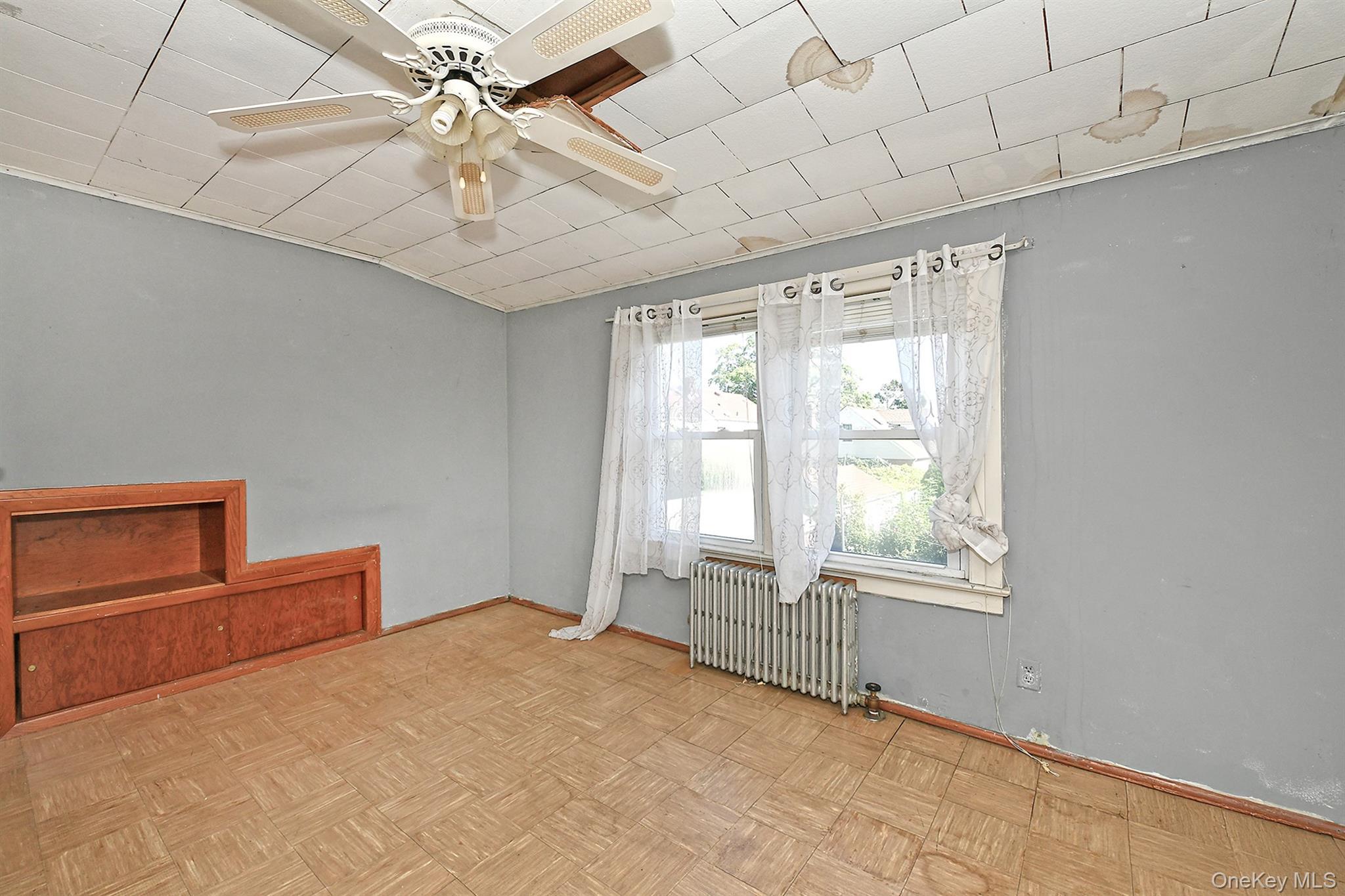 Single Family Hull Avenue Nassau County, NY 11040, MLS-1047936-21