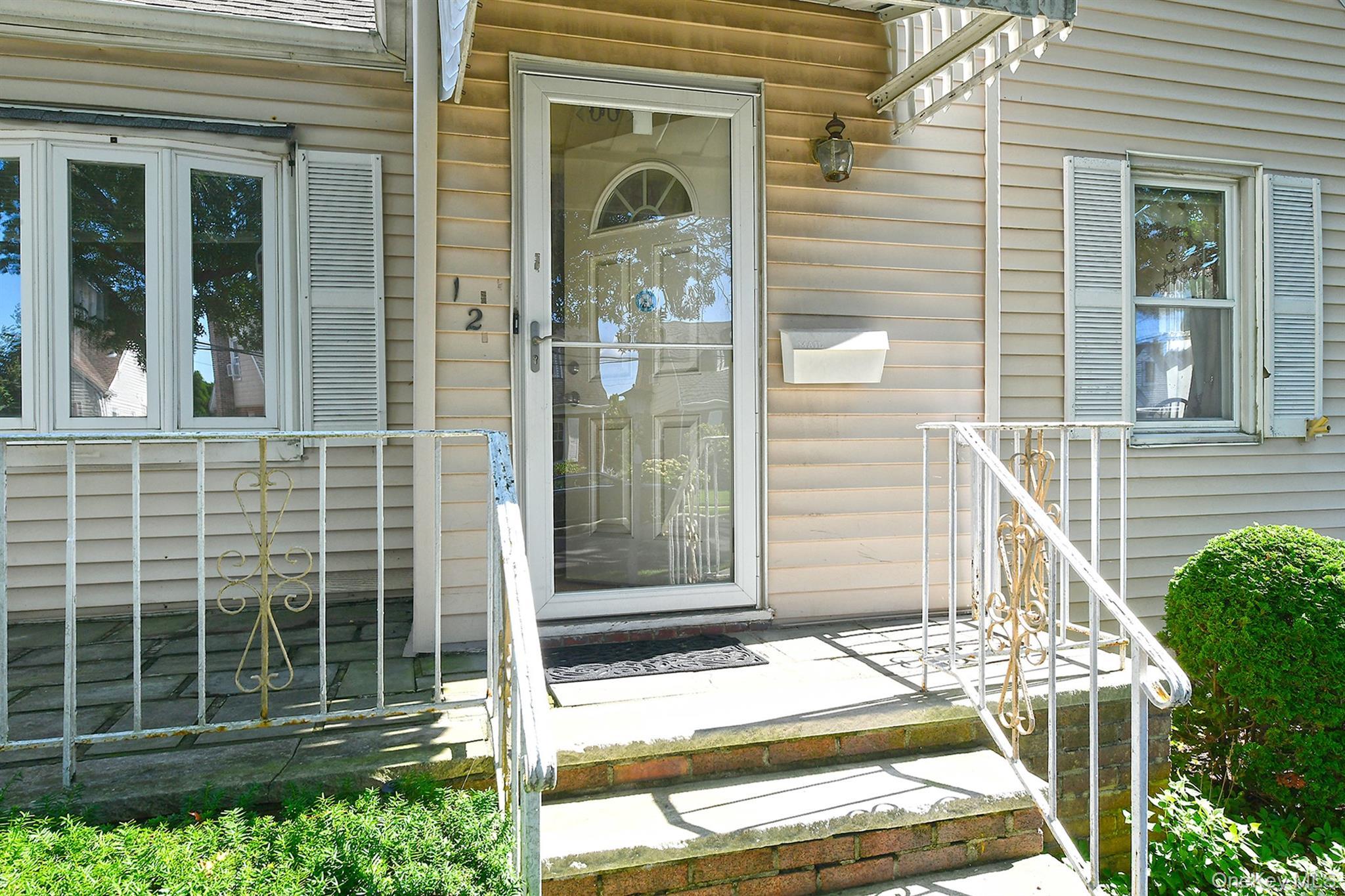 Single Family Hull Avenue Nassau County, NY 11040, MLS-1047936-4