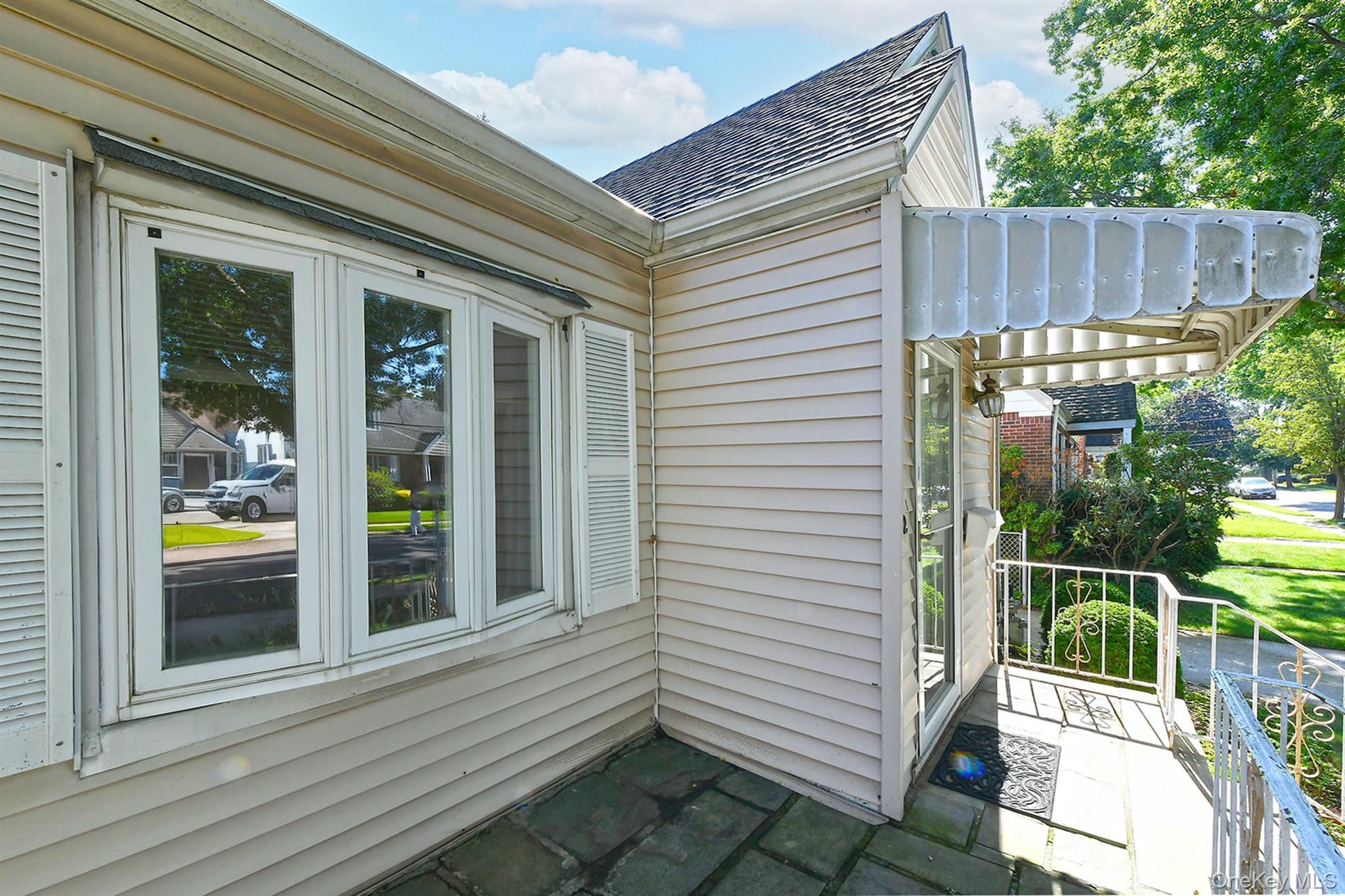 Single Family Hull Avenue Nassau County, NY 11040, MLS-1047936-5
