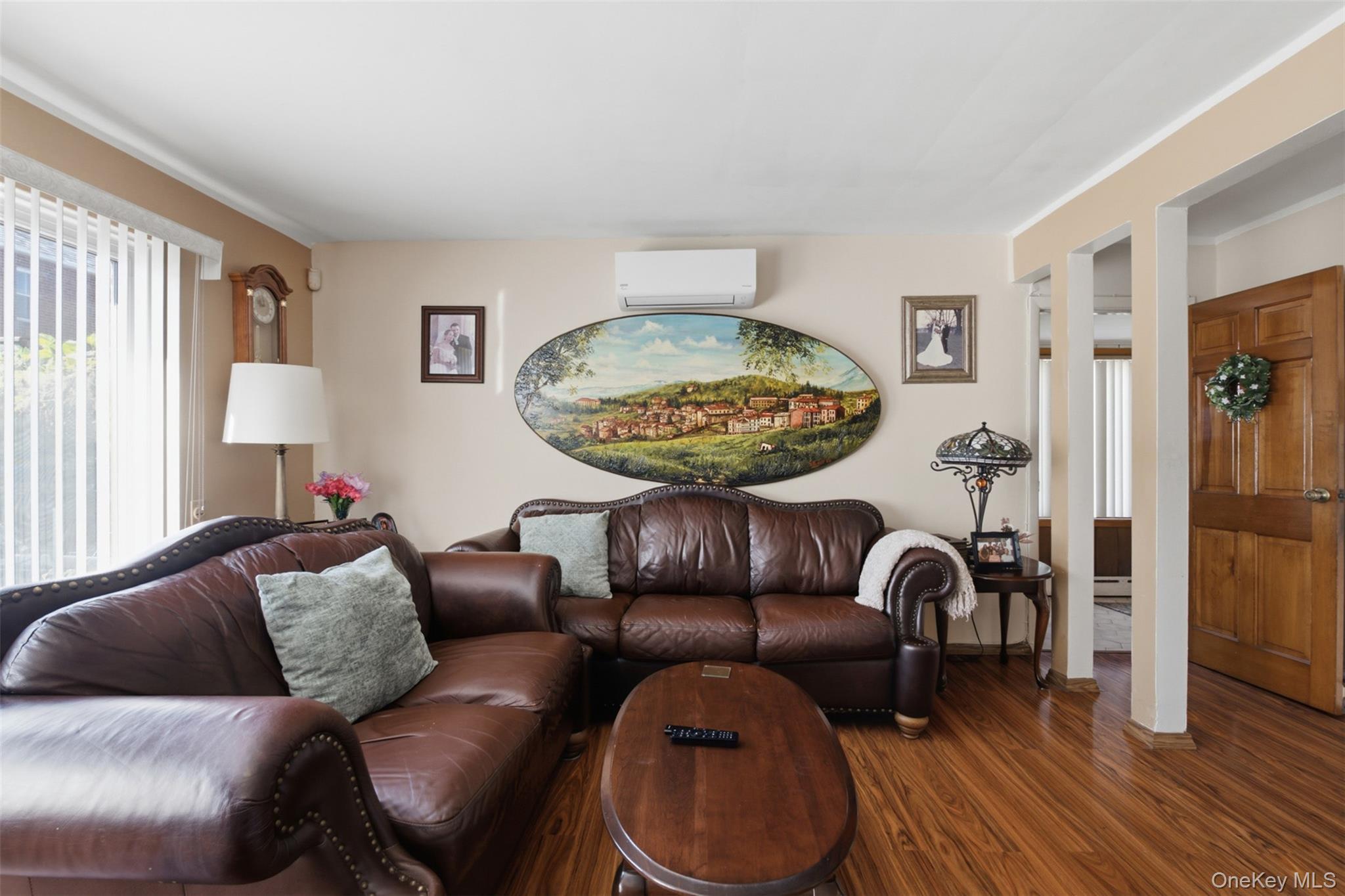 Single Family Astor Avenue Bronx, NY 10469, MLS-1047949-5
