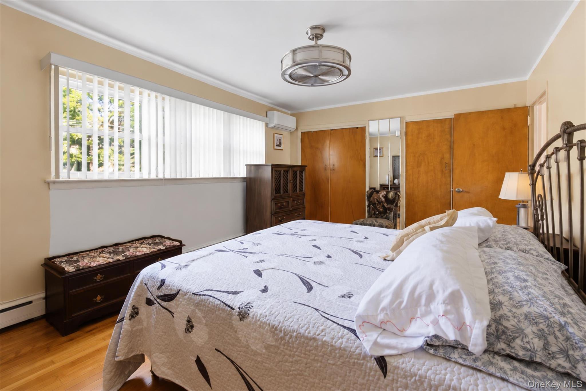 Single Family Astor Avenue Bronx, NY 10469, MLS-1047949-9