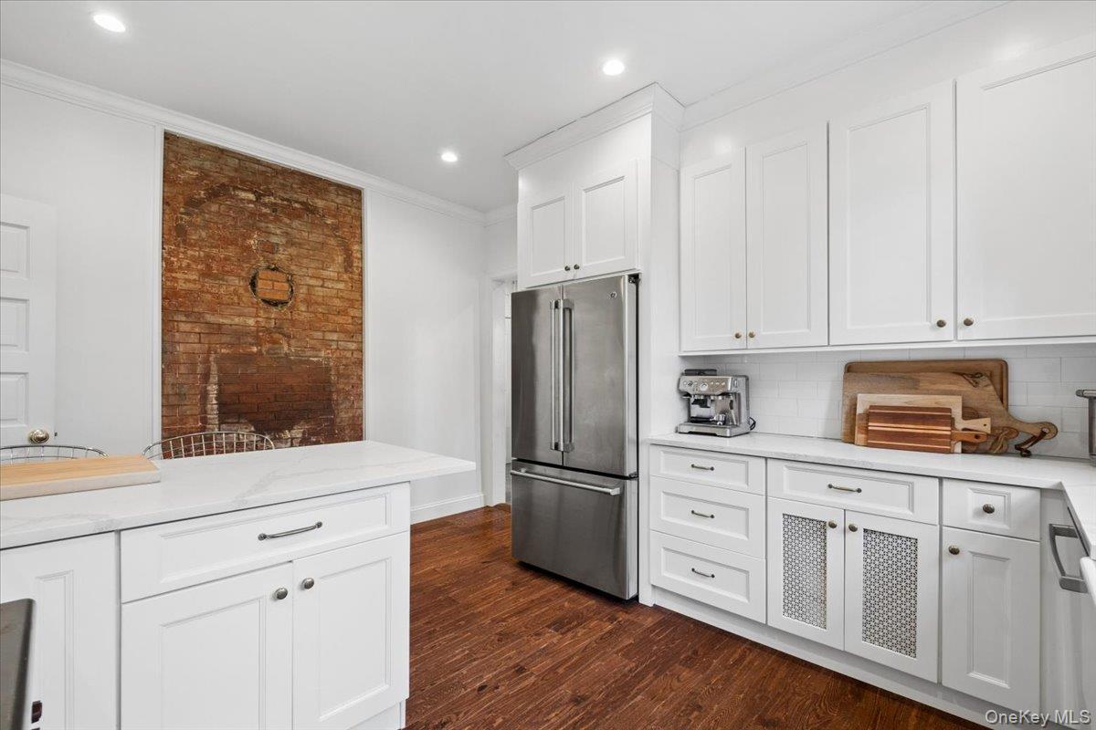 Single Family Argyll Avenue Westchester County, NY 10804, MLS-1047951-15