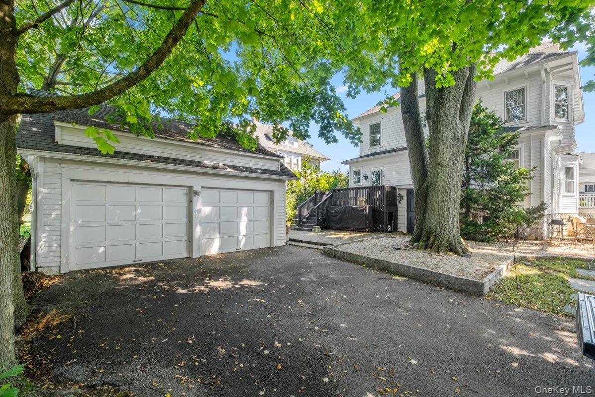 Single Family Argyll Avenue Westchester County, NY 10804, MLS-1047951-38