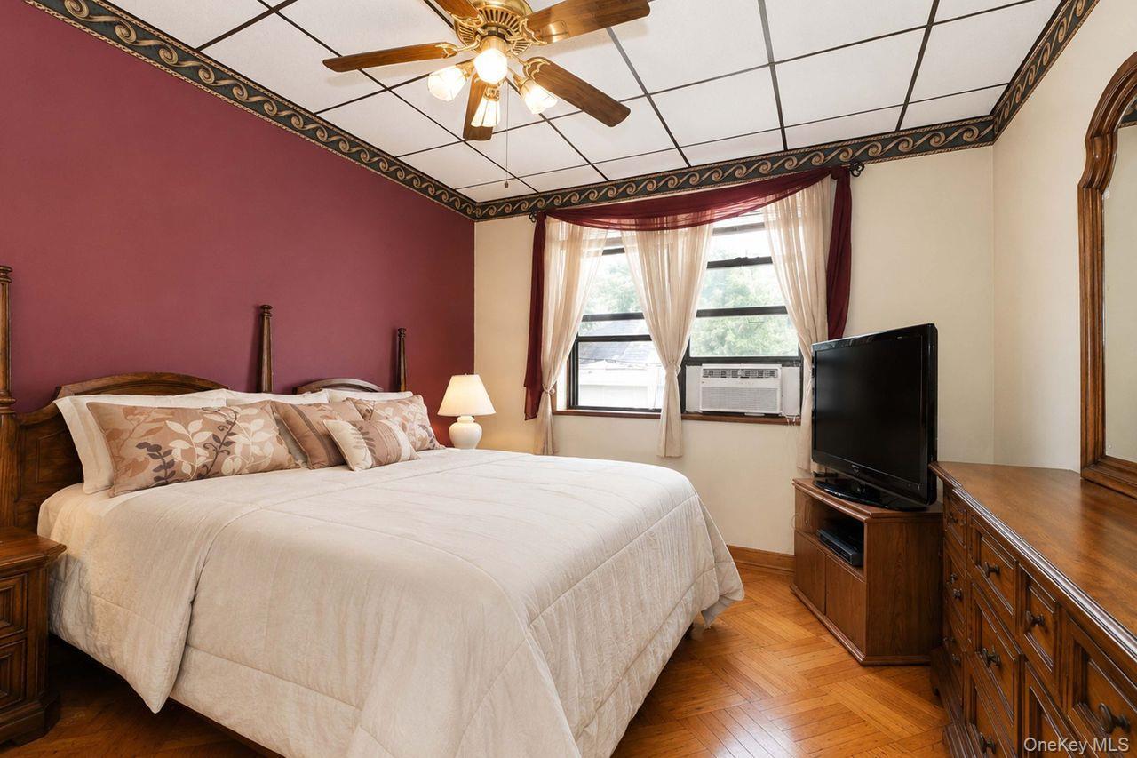 Single Family Bay Ridge Avenue  Brooklyn, NY 11204, MLS-1047957-10