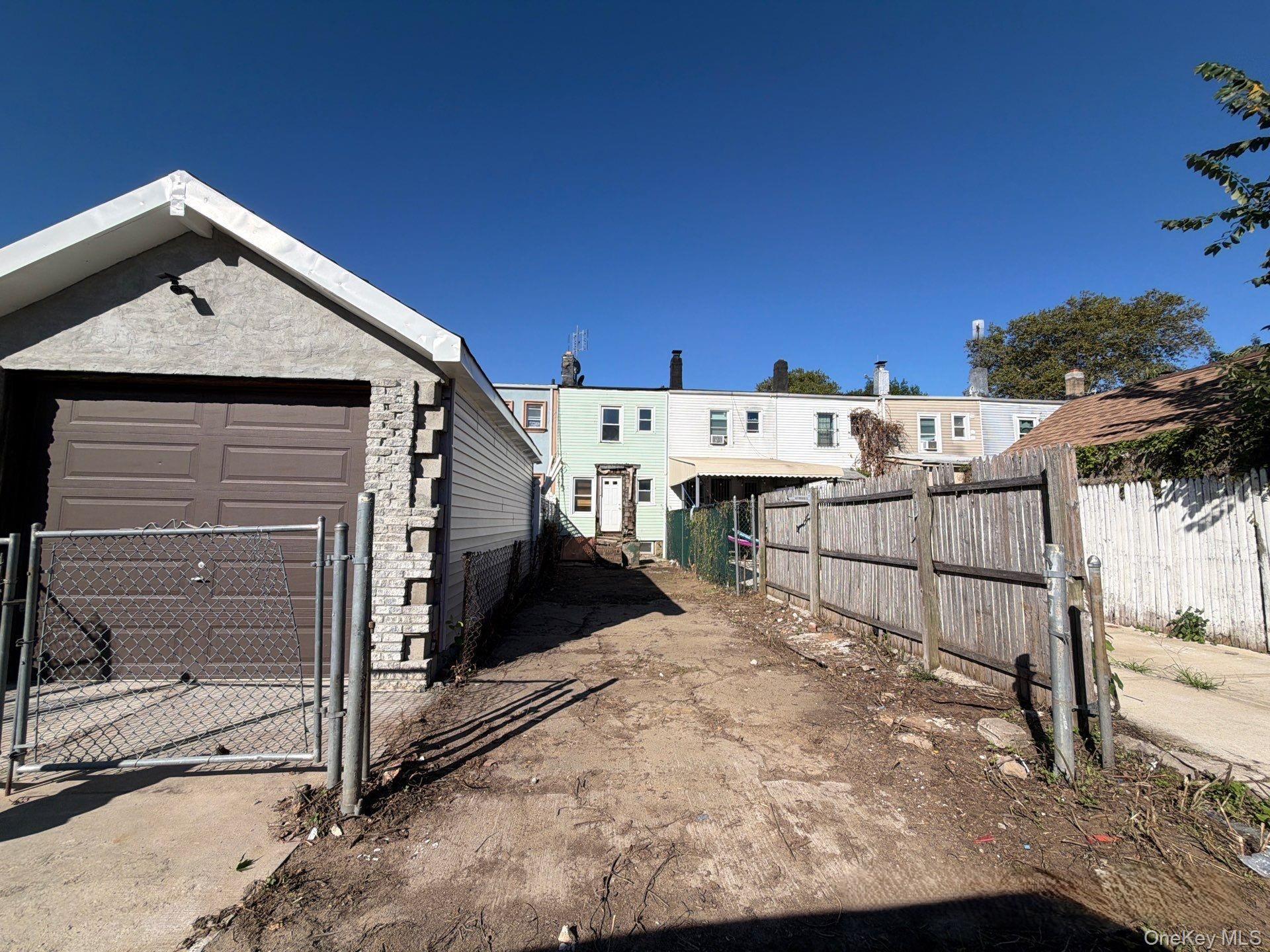 Single Family 152nd Street  Queens, NY 11434, MLS-1047964-17