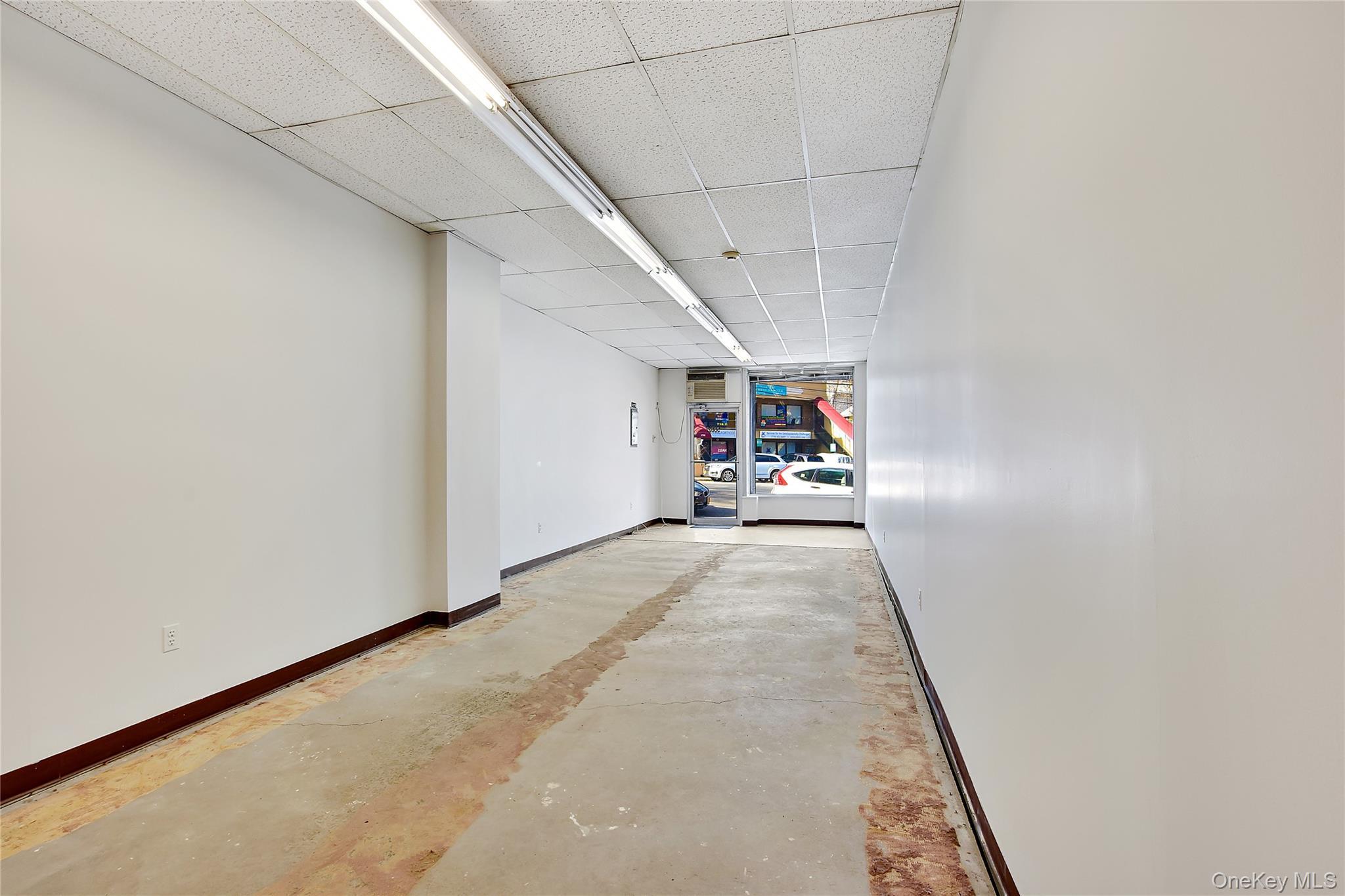Commercial Lease Mosholu Avenue  Bronx, NY 10471, MLS-1047974-4