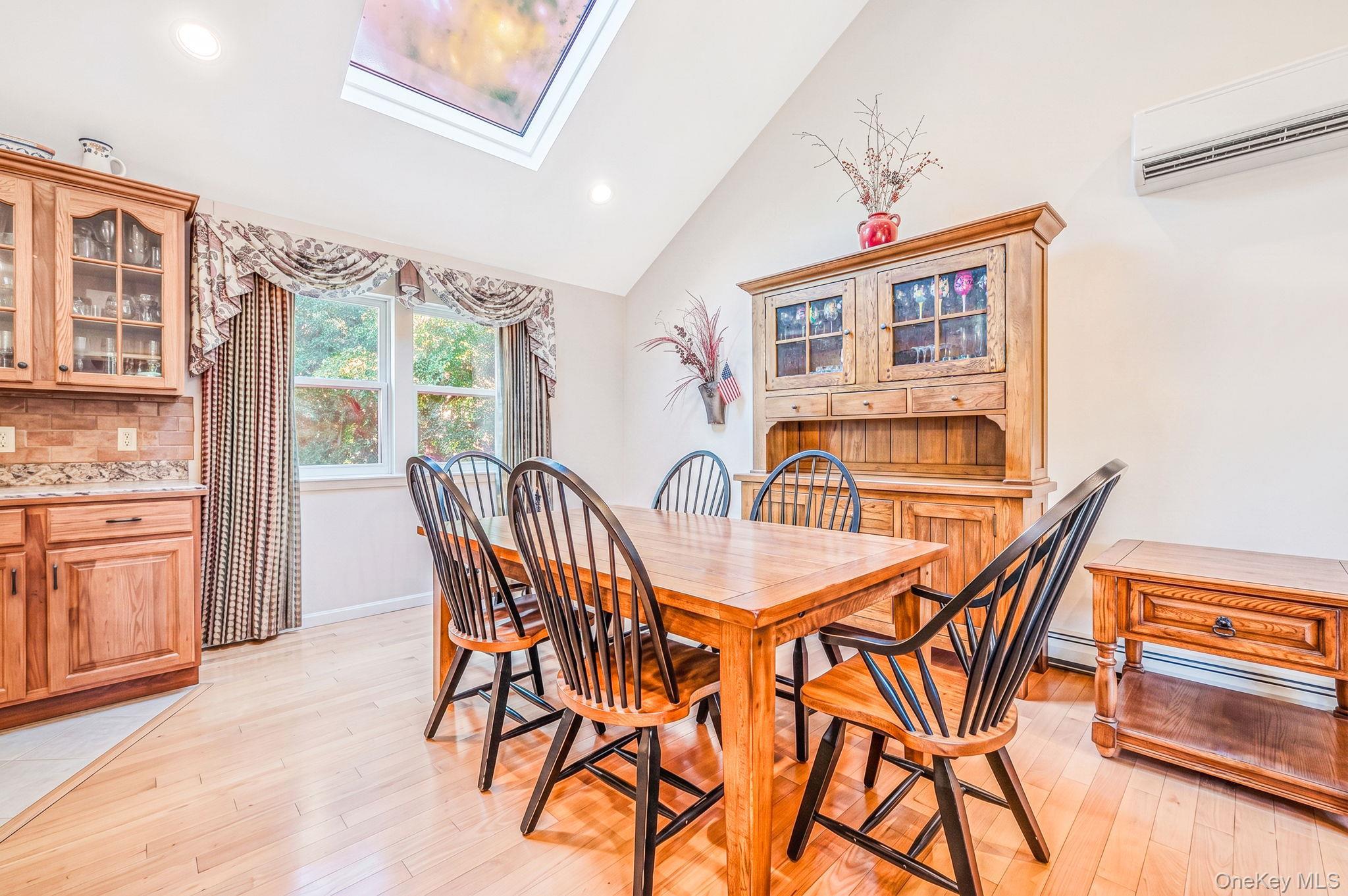 Single Family Chen Court  Suffolk County, NY 11953, MLS-1047975-13