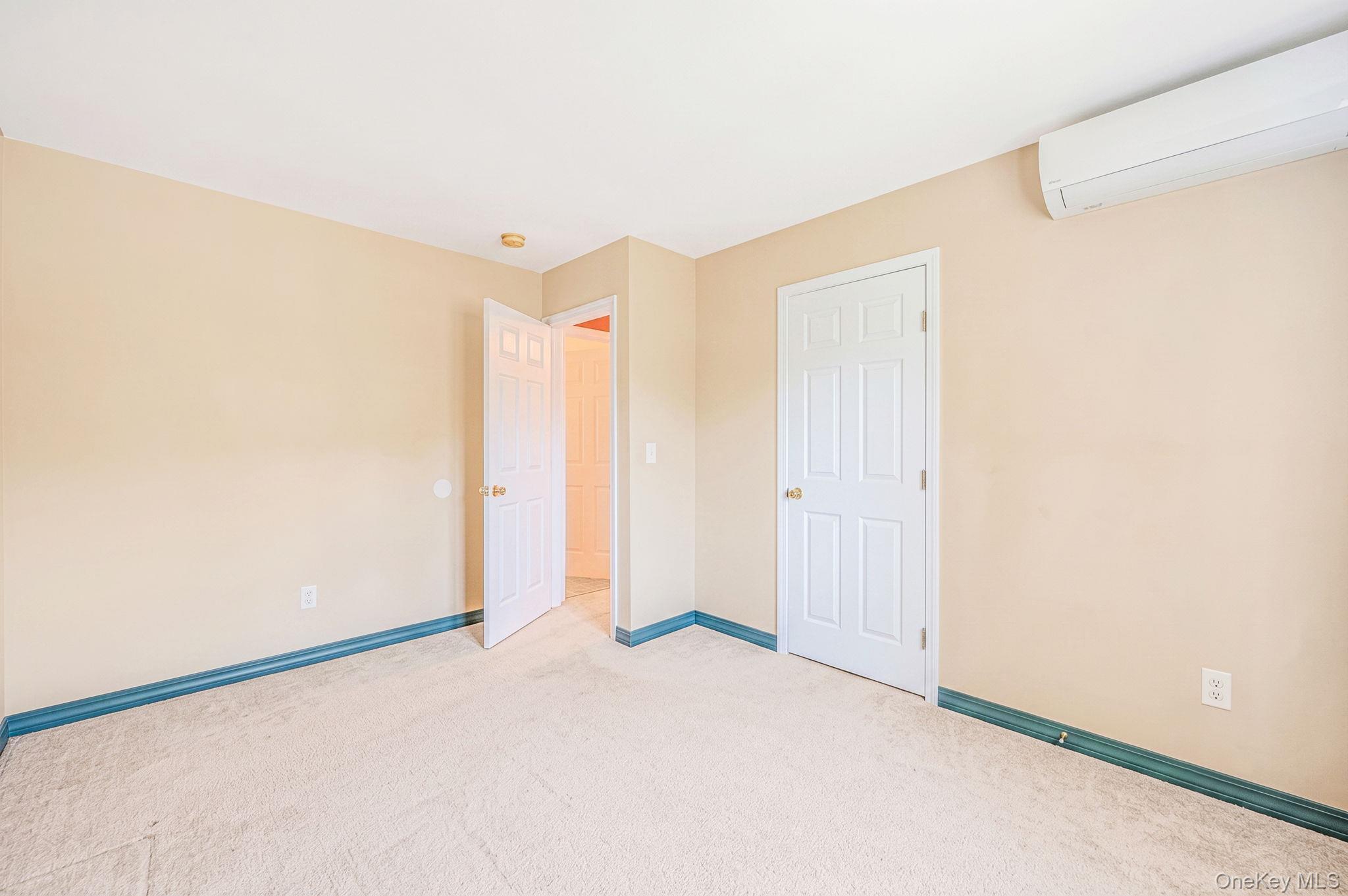 Single Family Chen Court  Suffolk County, NY 11953, MLS-1047975-27