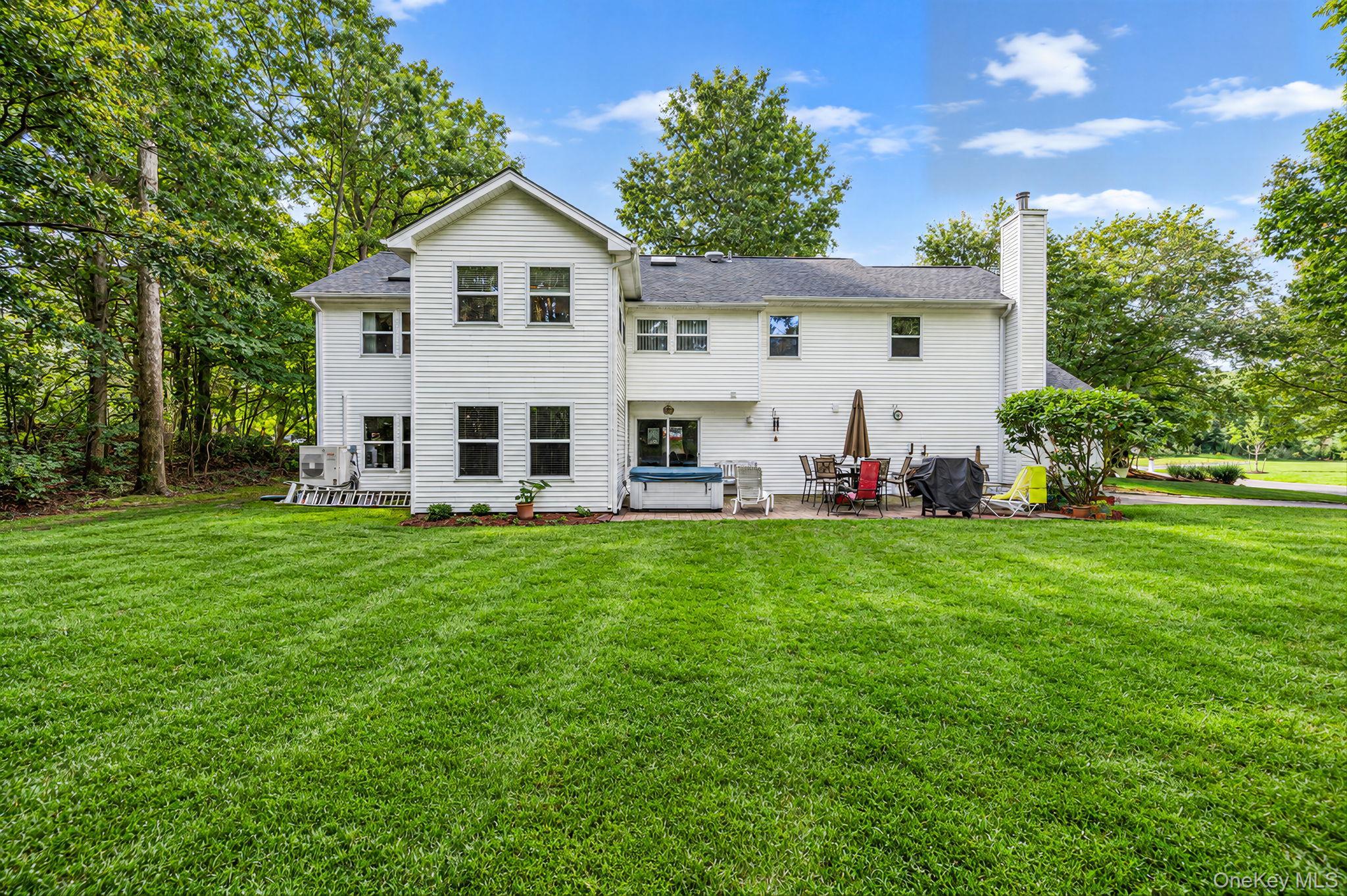 Single Family Chen Court  Suffolk County, NY 11953, MLS-1047975-7