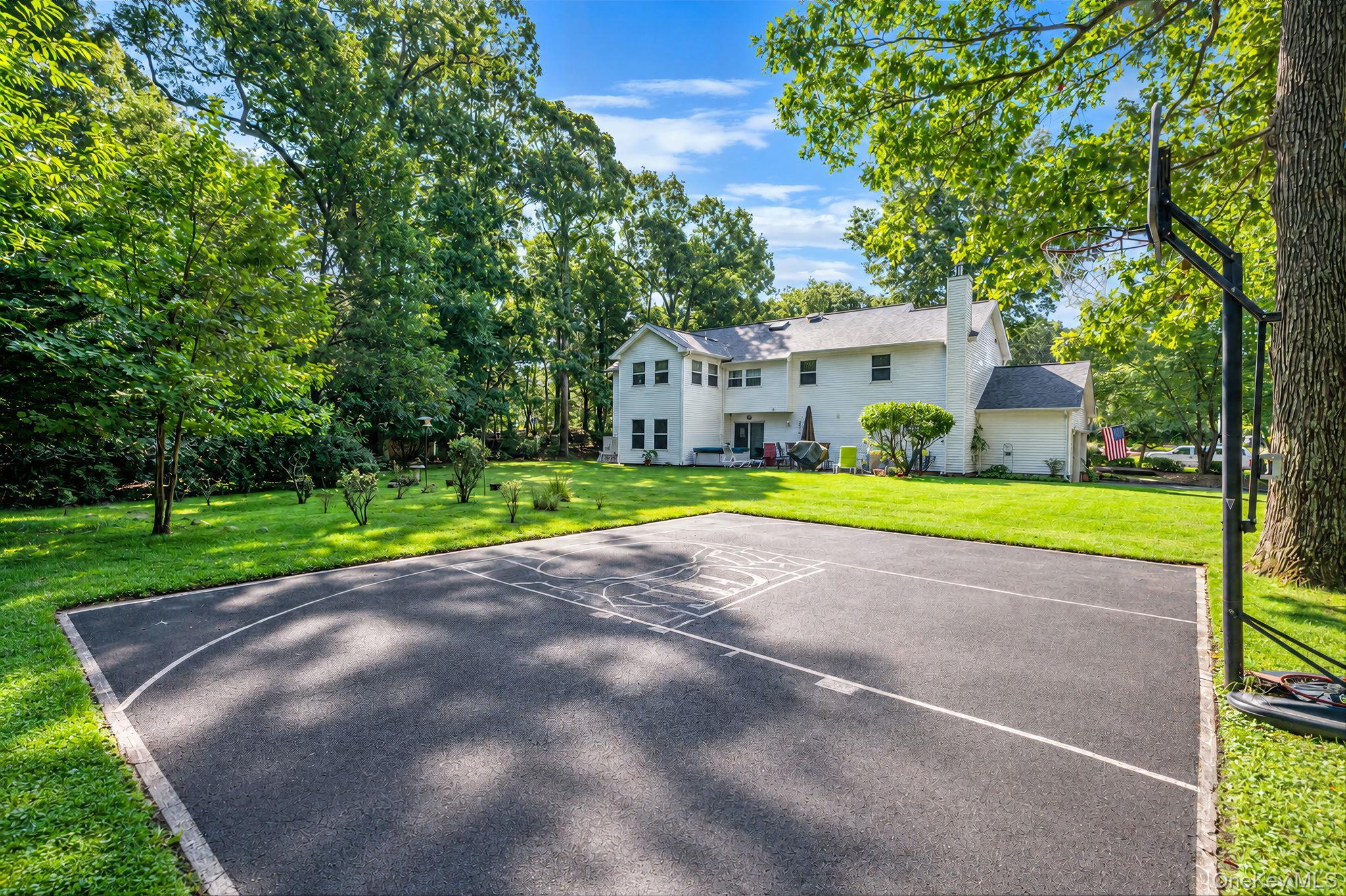 Single Family Chen Court  Suffolk County, NY 11953, MLS-1047975-8