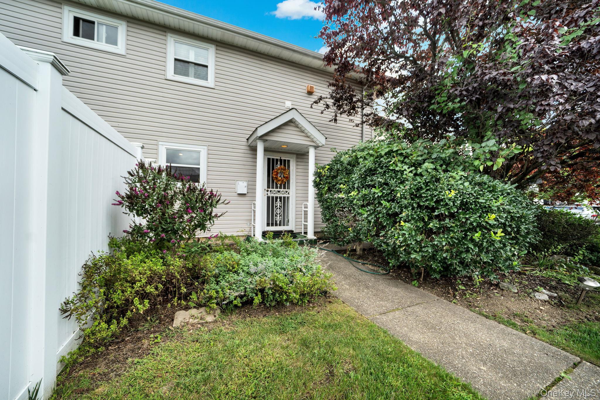 Single Family N Oak Street Nassau County, NY 11758, MLS-1047976-14