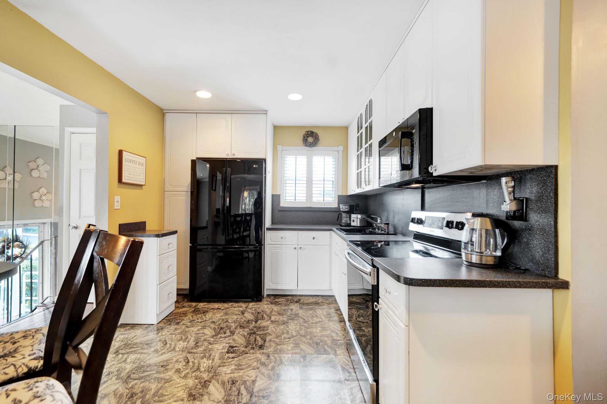 Single Family N Oak Street Nassau County, NY 11758, MLS-1047976-25