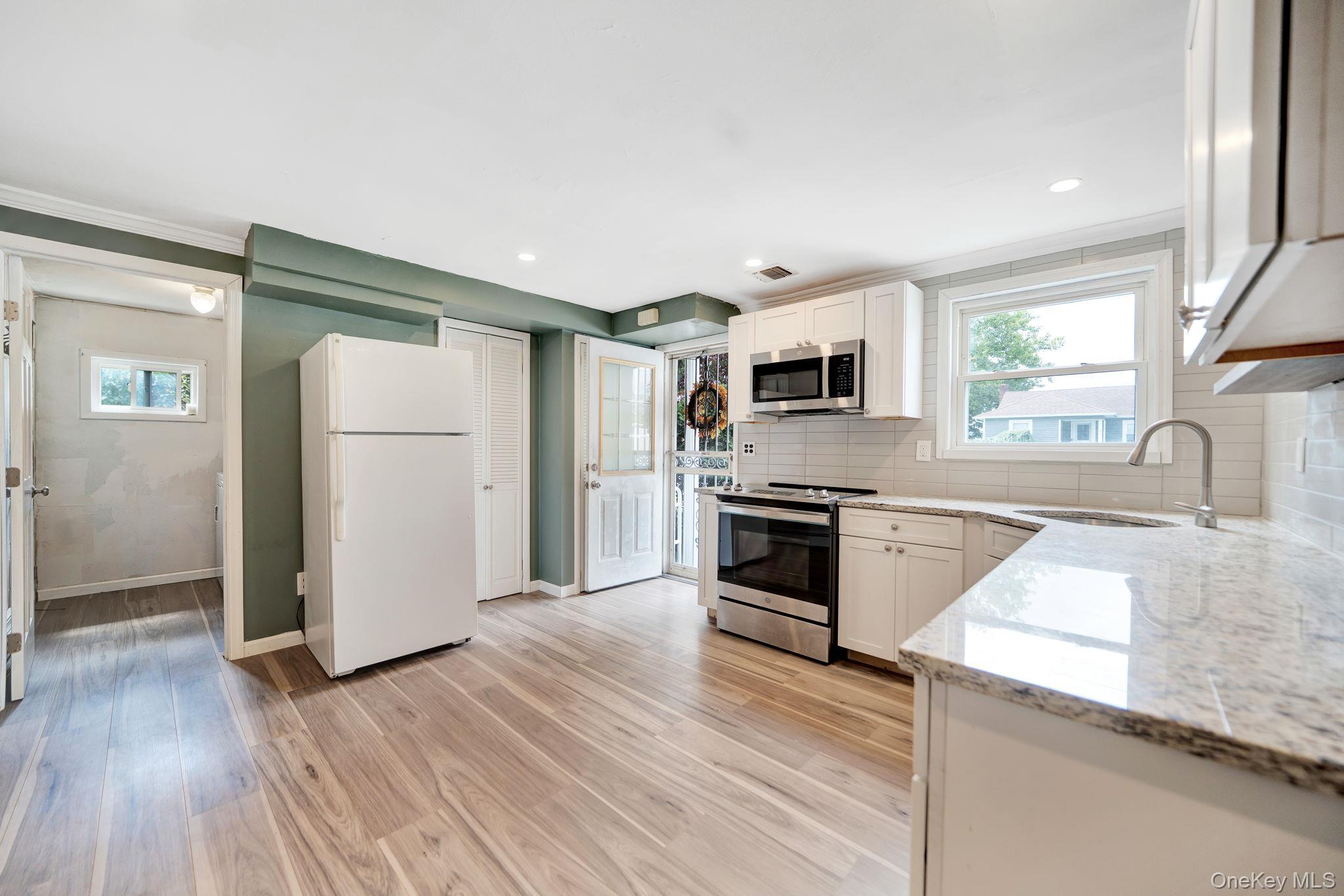 Single Family N Oak Street Nassau County, NY 11758, MLS-1047976-5