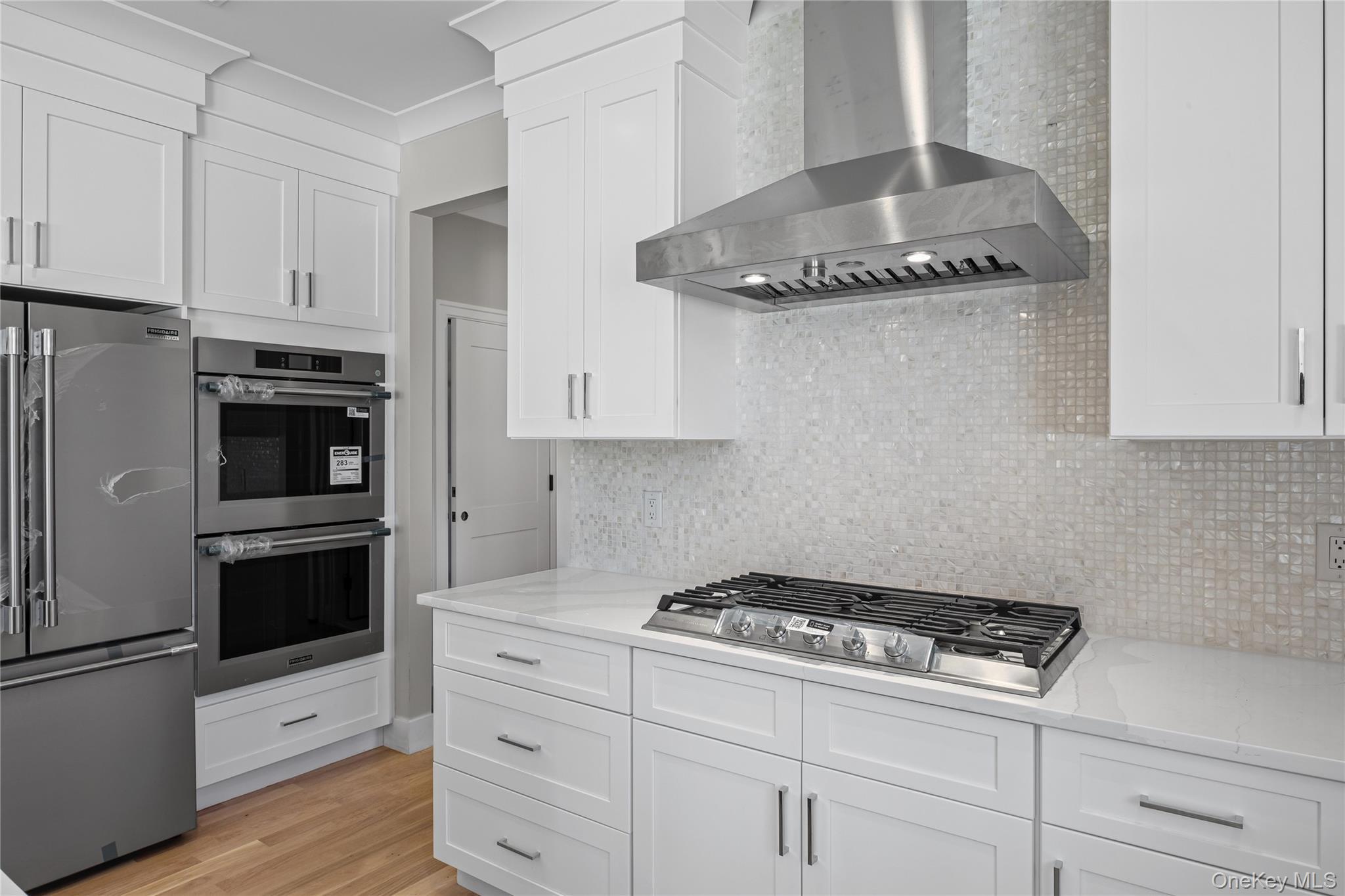 Single Family Broadway  Nassau County, NY 11762, MLS-1047977-13