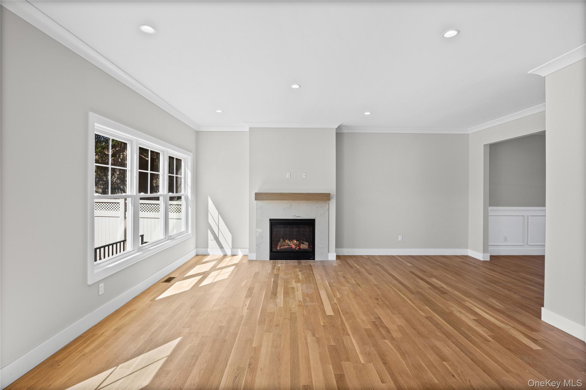 Single Family Broadway  Nassau County, NY 11762, MLS-1047977-17