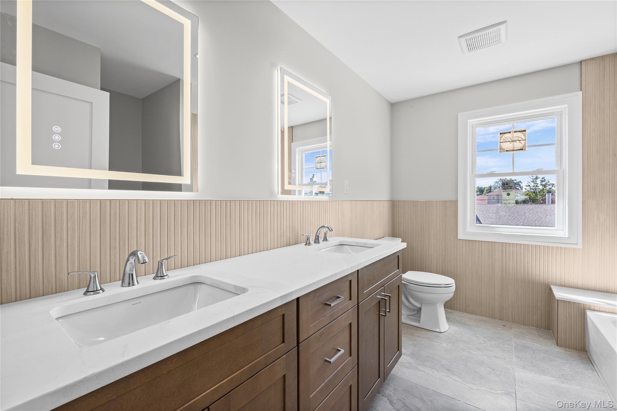 Single Family Broadway  Nassau County, NY 11762, MLS-1047977-38