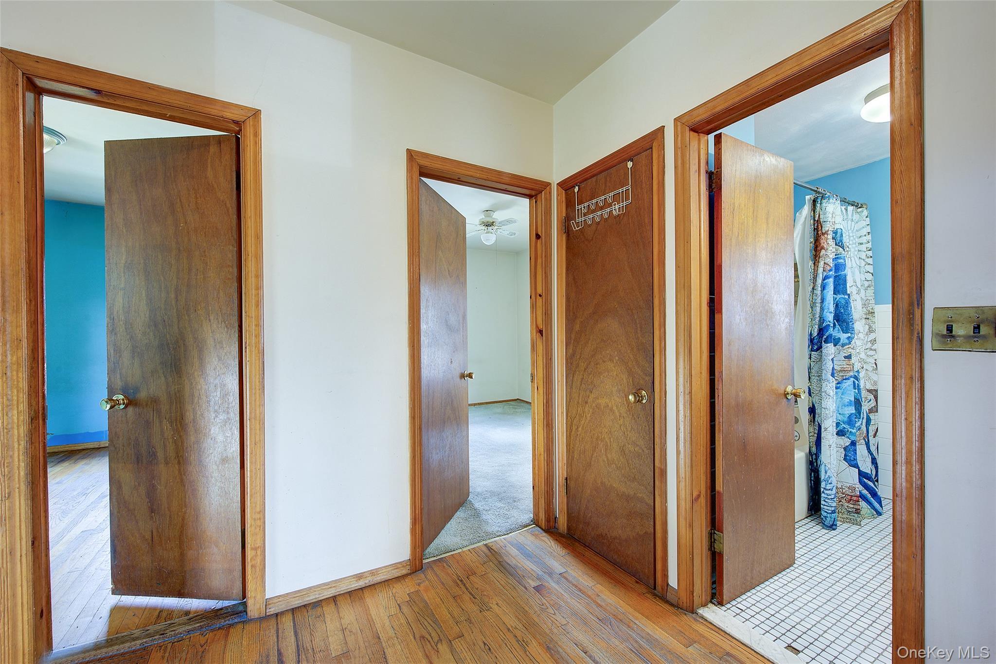 Single Family 221st Street Queens, NY 11361, MLS-1047983-22