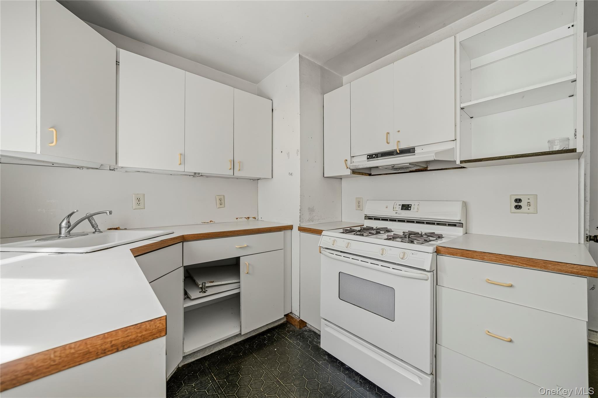 Single Family Old Pomona Road Rockland County, NY 10901, MLS-1047984-10