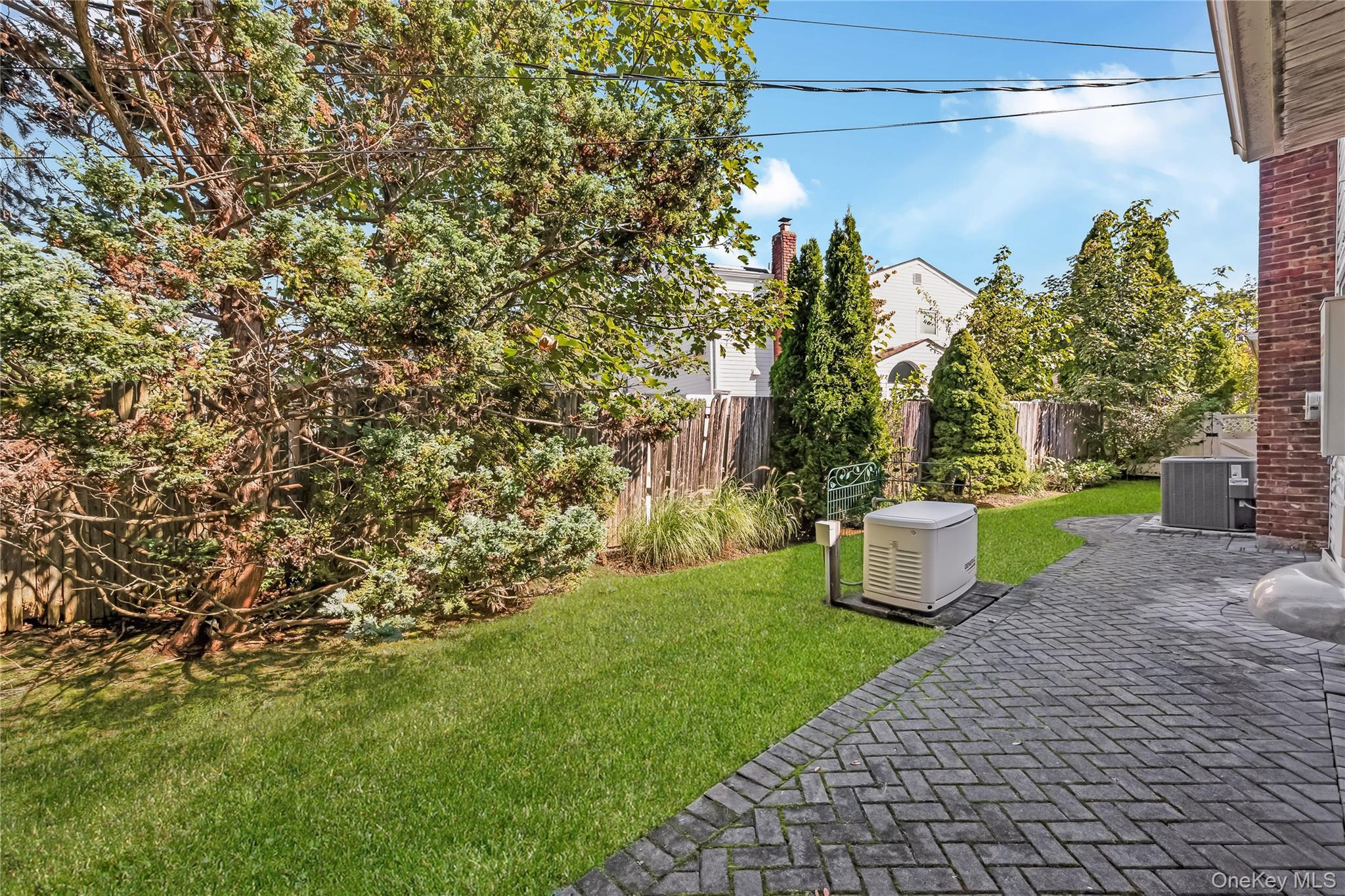 Single Family Voorhis Drive Nassau County, NY 11804, MLS-1048008-42
