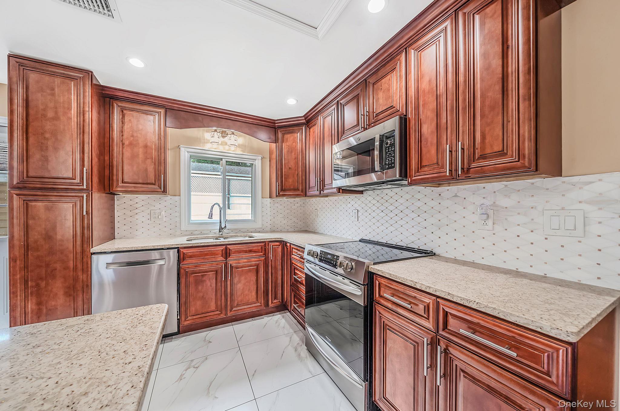 Single Family Willets Drive Nassau County, NY 11791, MLS-1048009-11
