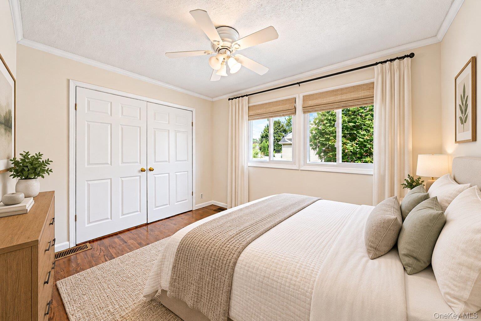Single Family Willets Drive Nassau County, NY 11791, MLS-1048009-18