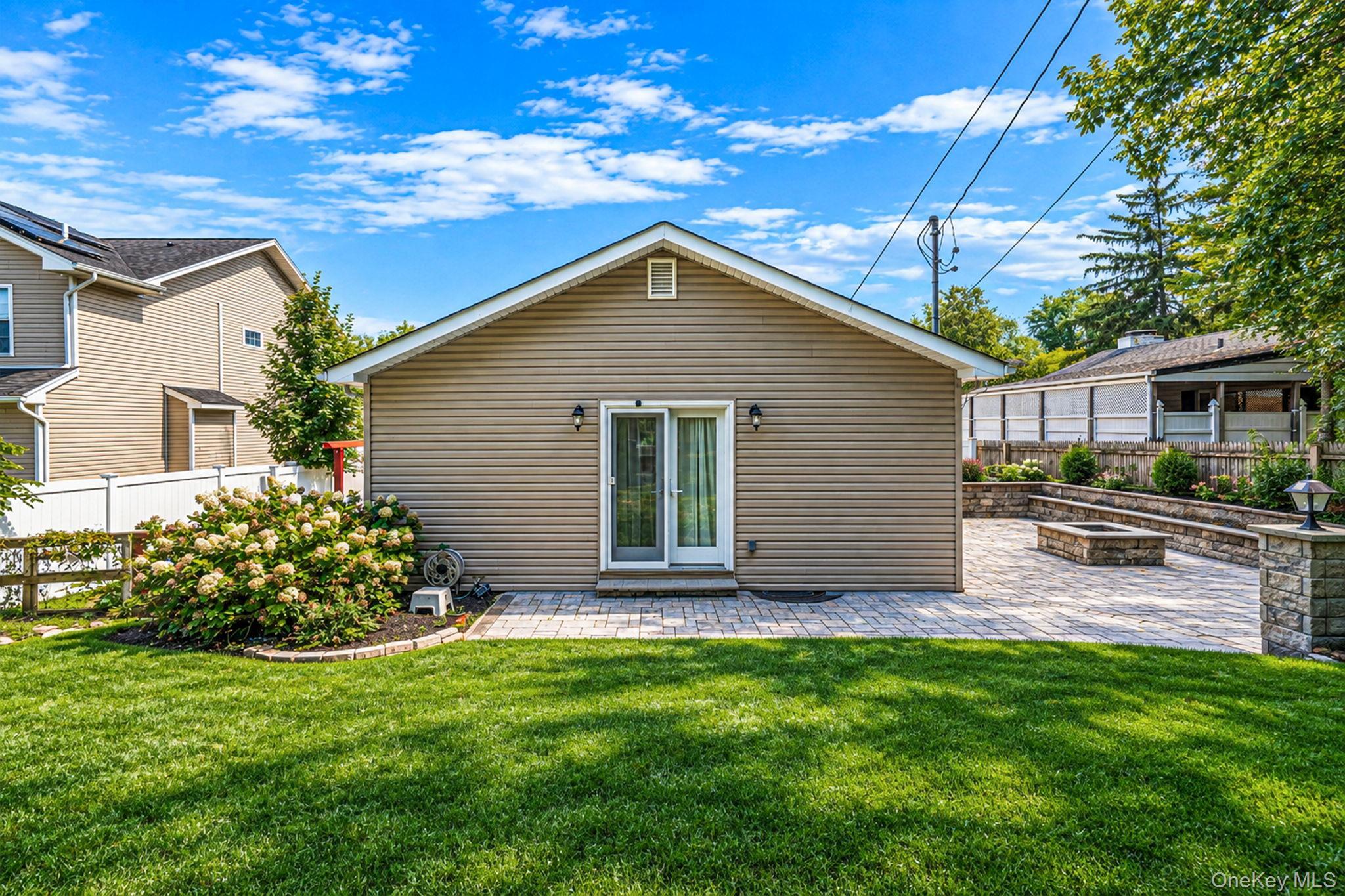 Single Family Willets Drive Nassau County, NY 11791, MLS-1048009-35