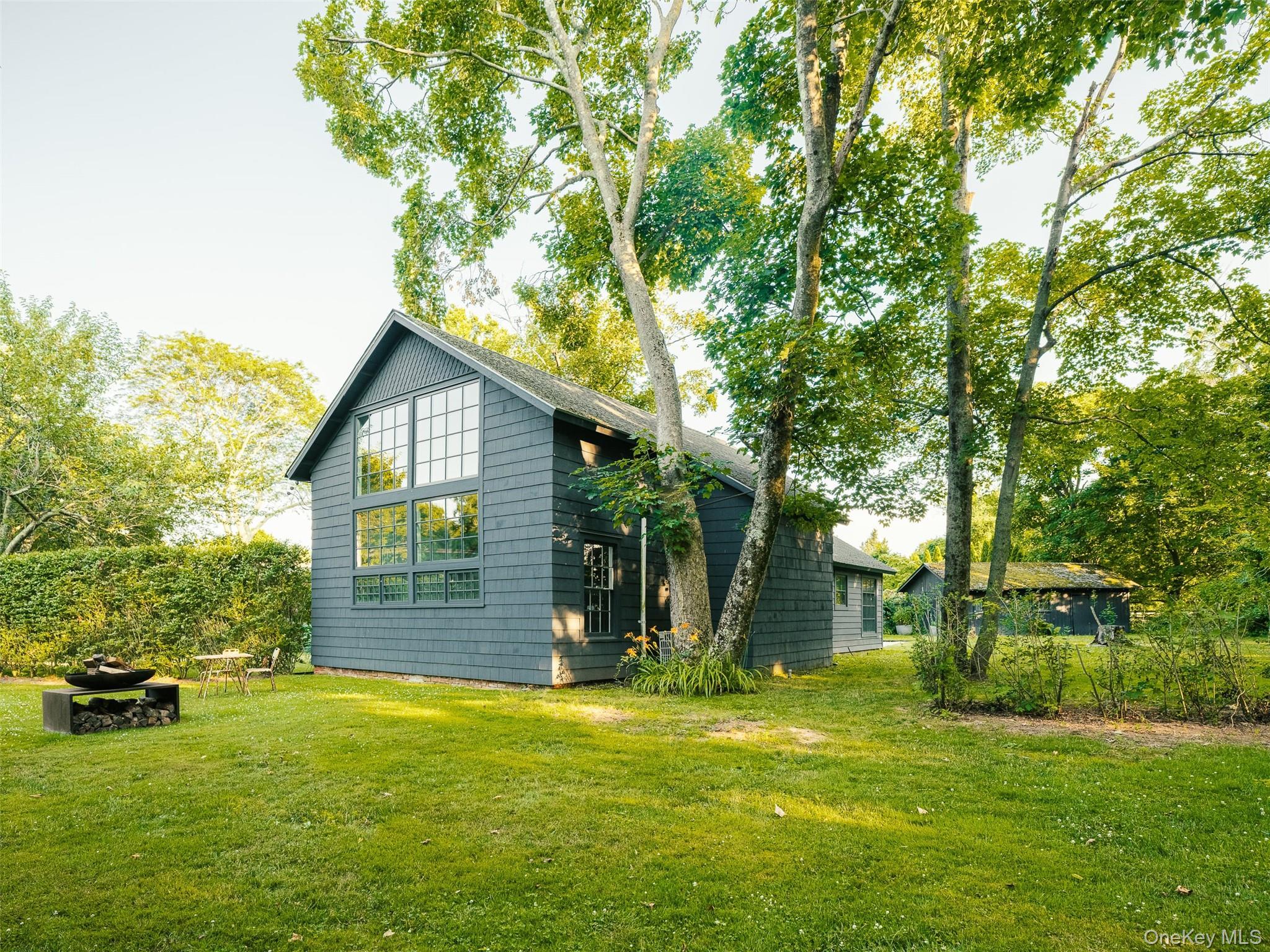 Single Family Indian Neck Lane Suffolk County, NY 11958, MLS-1048014-33