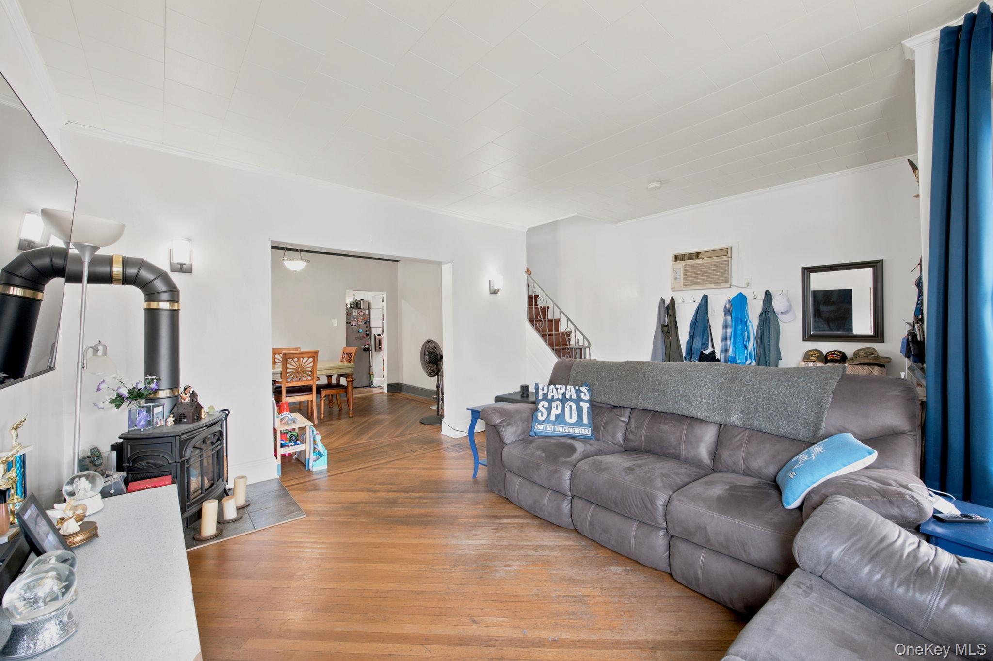 Single Family 92nd Avenue  Queens, NY 11421, MLS-1048019-7
