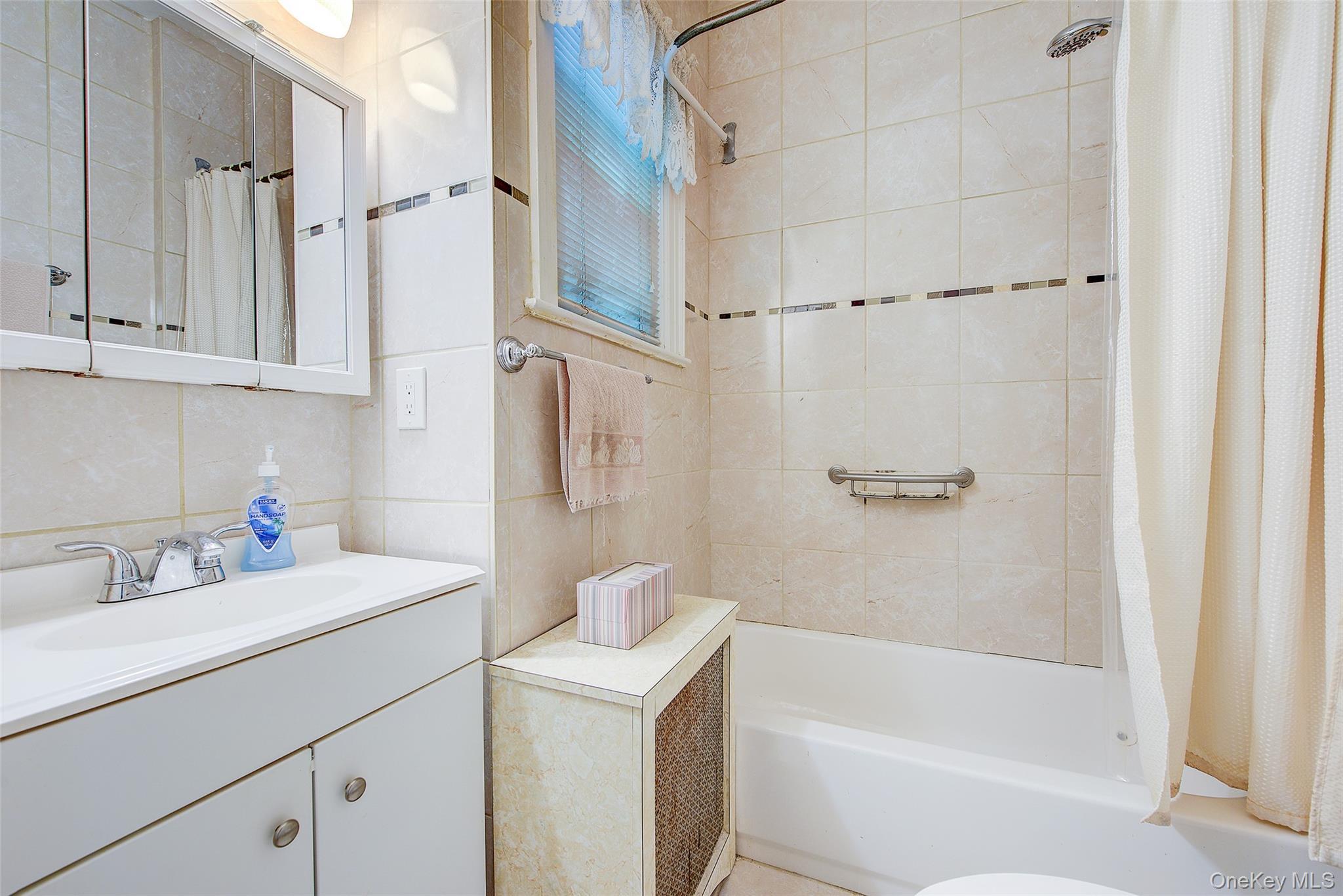 Single Family 156th Street Queens, NY 11355, MLS-1048048-25