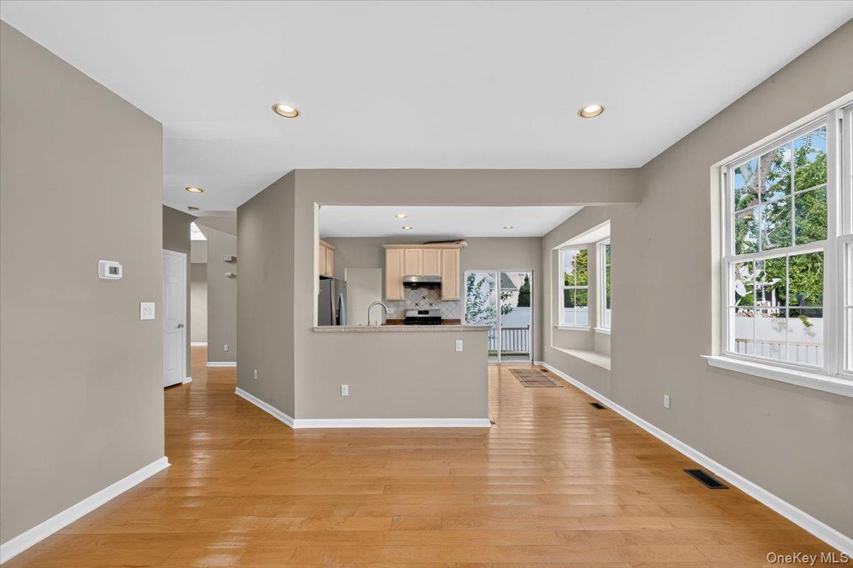 Single Family Cranberry Court  Suffolk County, NY 11747, MLS-1048056-13