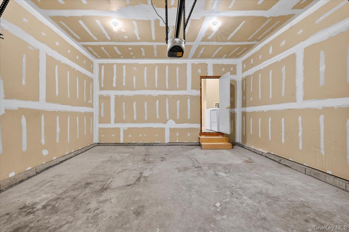 Single Family Cranberry Court  Suffolk County, NY 11747, MLS-1048056-26