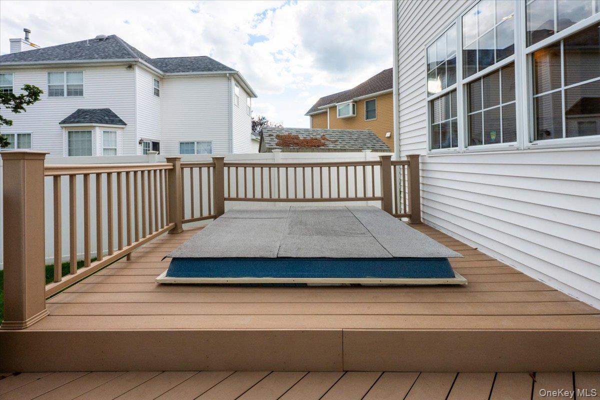 Single Family Cranberry Court  Suffolk County, NY 11747, MLS-1048056-28