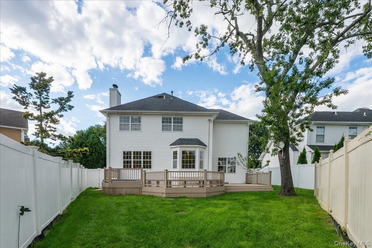 Single Family Cranberry Court  Suffolk County, NY 11747, MLS-1048056-30