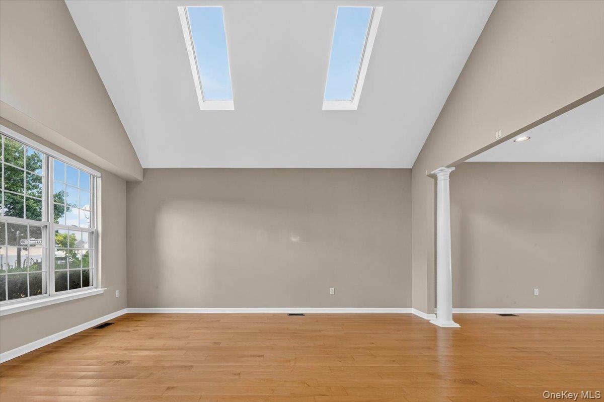 Single Family Cranberry Court  Suffolk County, NY 11747, MLS-1048056-6