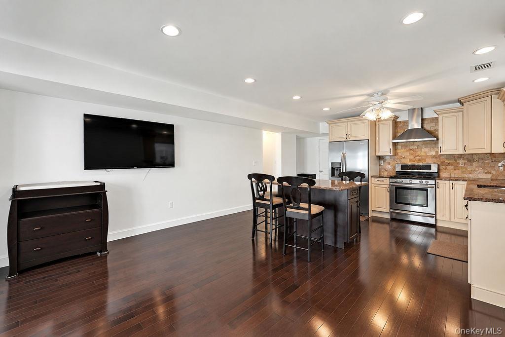 Single Family 85th Street Queens, NY 11414, MLS-1048065-17