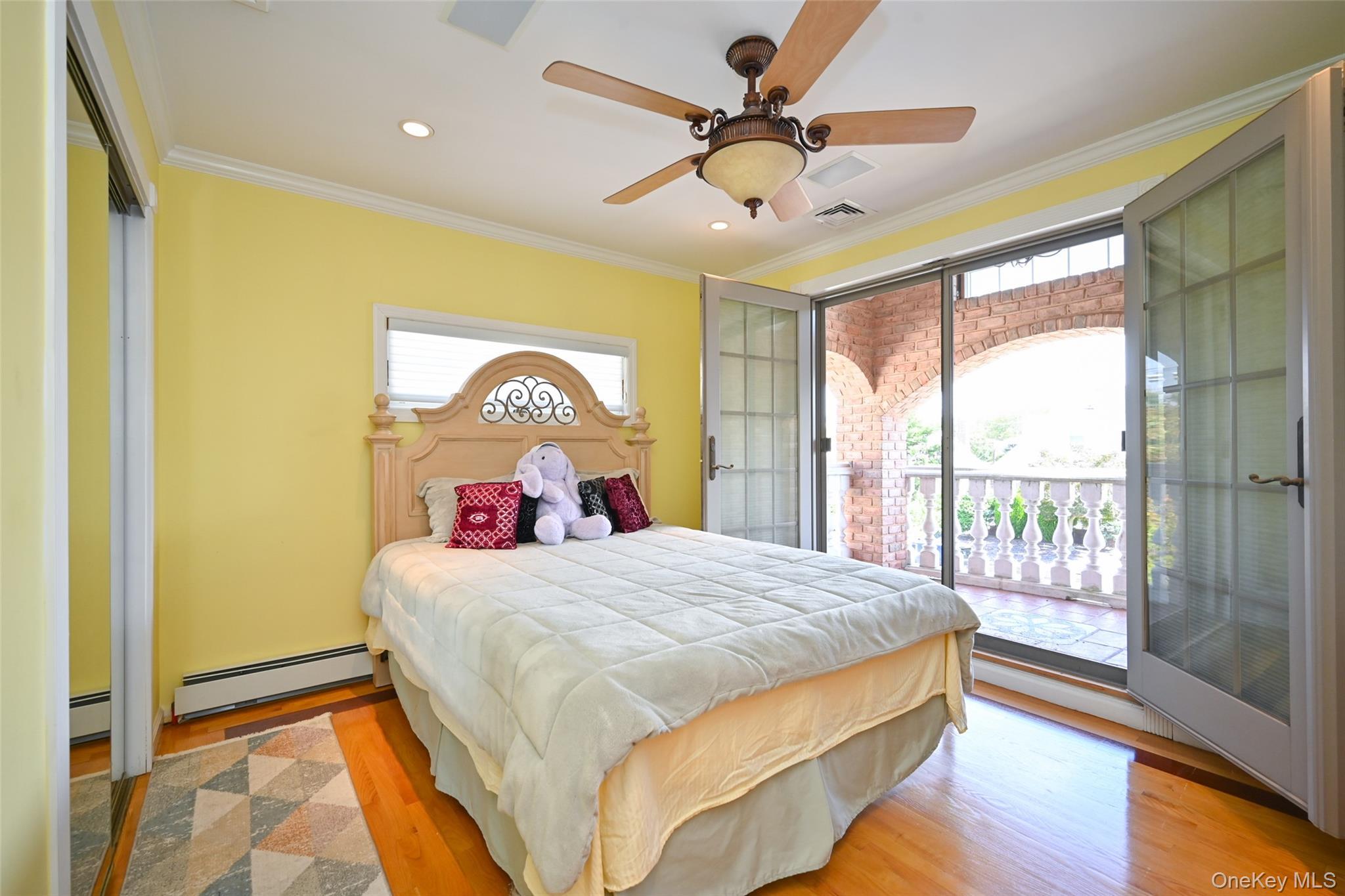 Single Family 202nd Street Queens, NY 11364, MLS-1048068-14