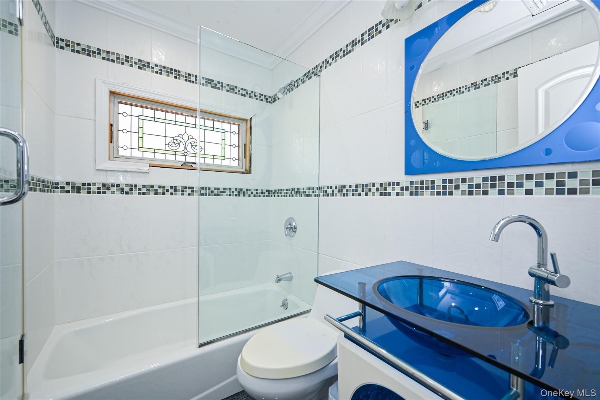 Single Family 202nd Street Queens, NY 11364, MLS-1048068-15