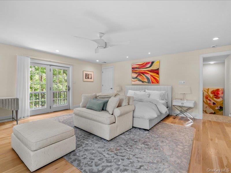 Single Family Edge Of Woods Road Suffolk County, NY 11976, MLS-1048083-16
