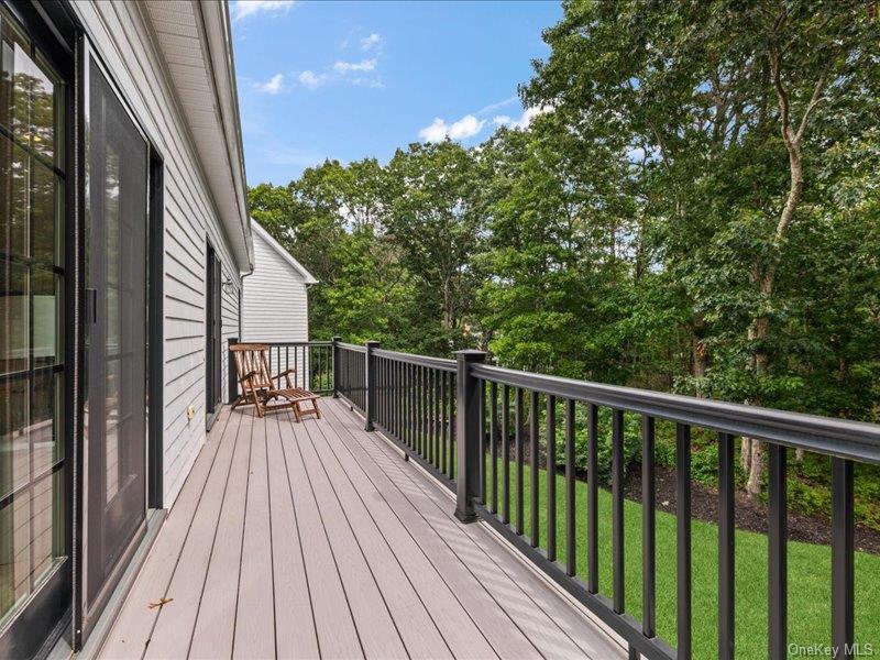 Single Family Edge Of Woods Road Suffolk County, NY 11976, MLS-1048083-20