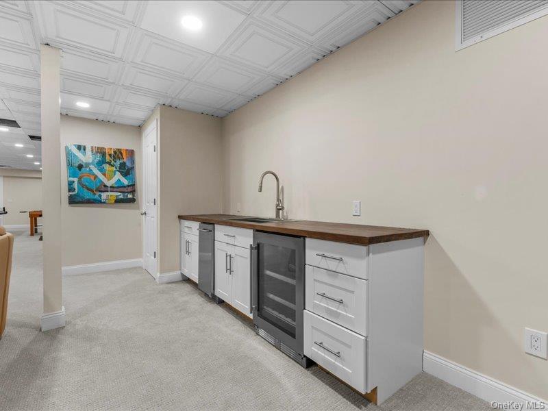 Single Family Edge Of Woods Road Suffolk County, NY 11976, MLS-1048083-26