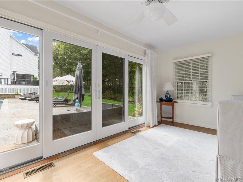 Single Family Edge Of Woods Road Suffolk County, NY 11976, MLS-1048083-34