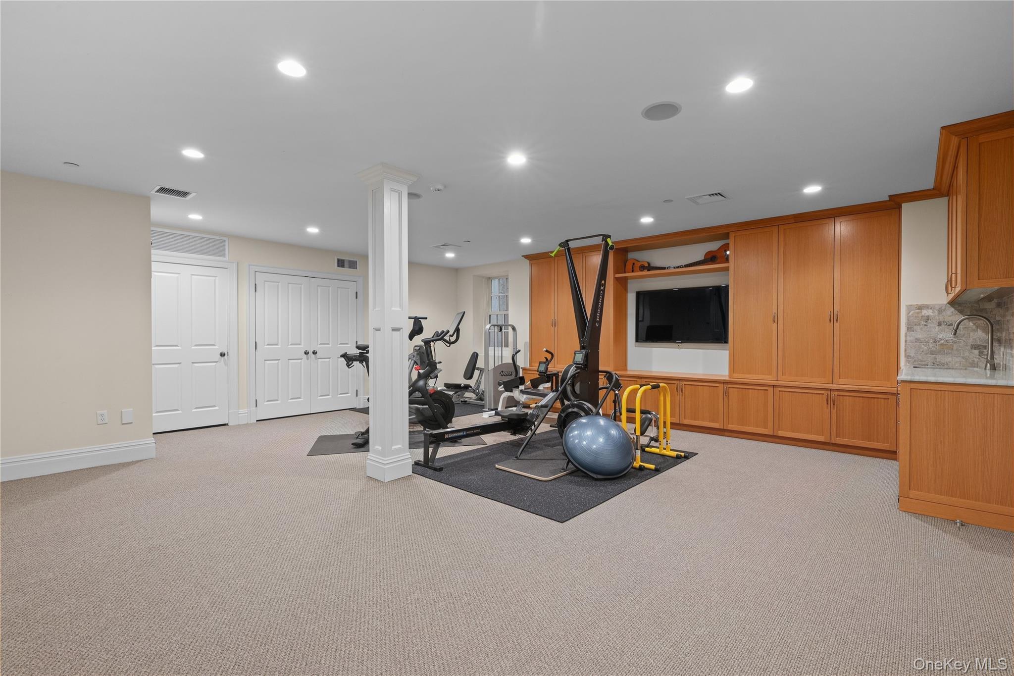 Single Family Archer Road  Westchester County, NY 10528, MLS-1048085-40