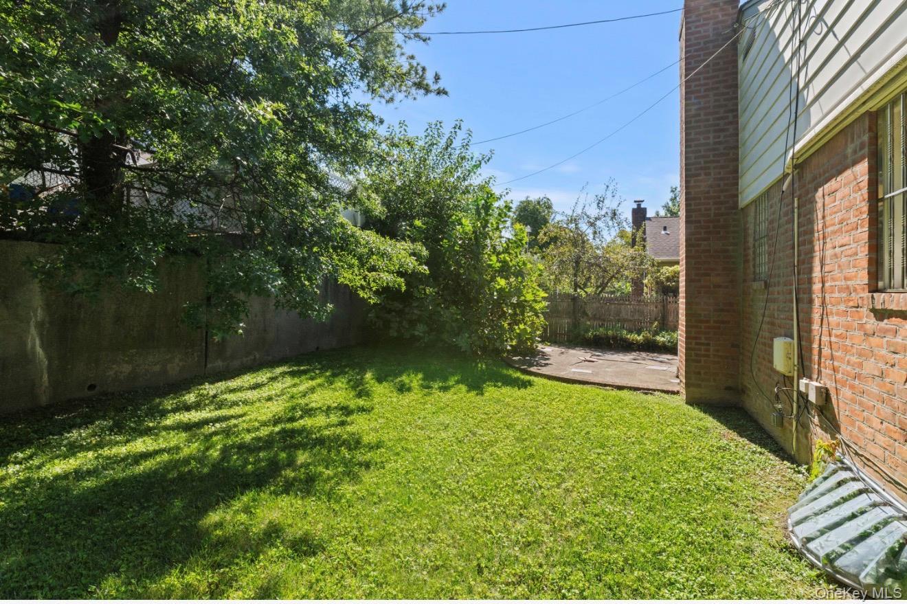 Single Family 228th Street  Queens, NY 11364, MLS-1048102-20