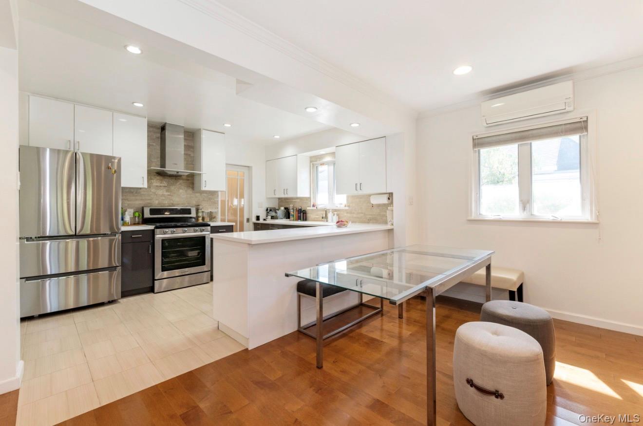 Single Family 228th Street  Queens, NY 11364, MLS-1048102-4