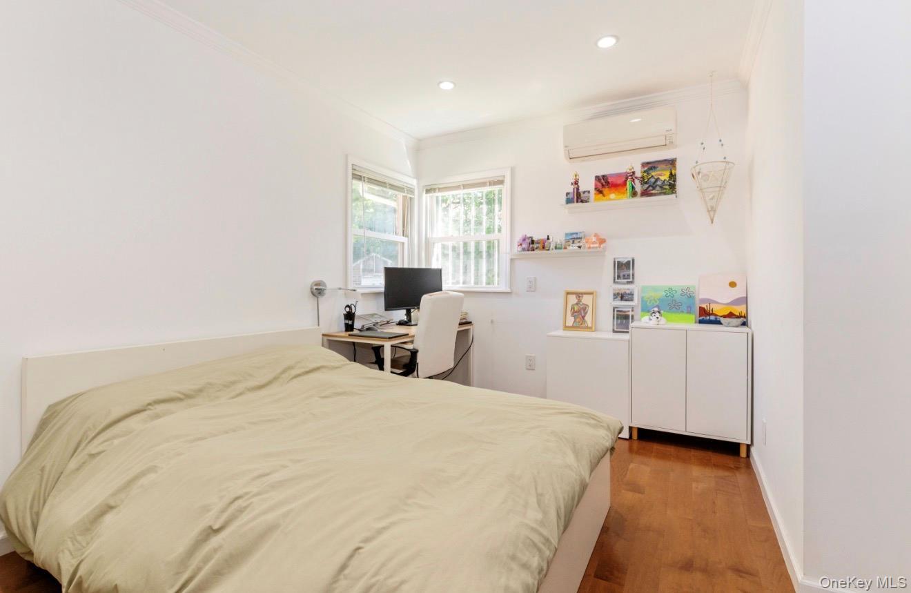 Single Family 228th Street  Queens, NY 11364, MLS-1048102-6