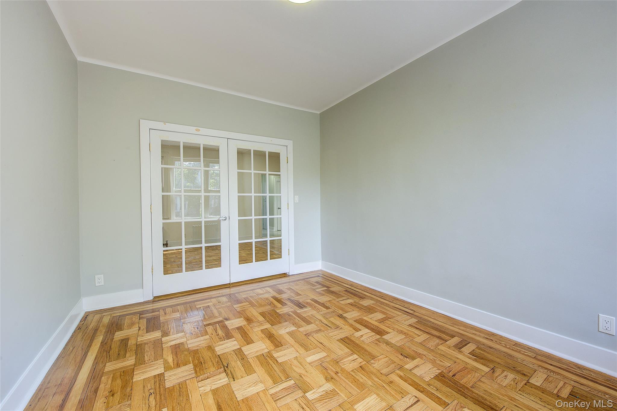 Single Family 50th Street Queens, NY 11377, MLS-1048103-31
