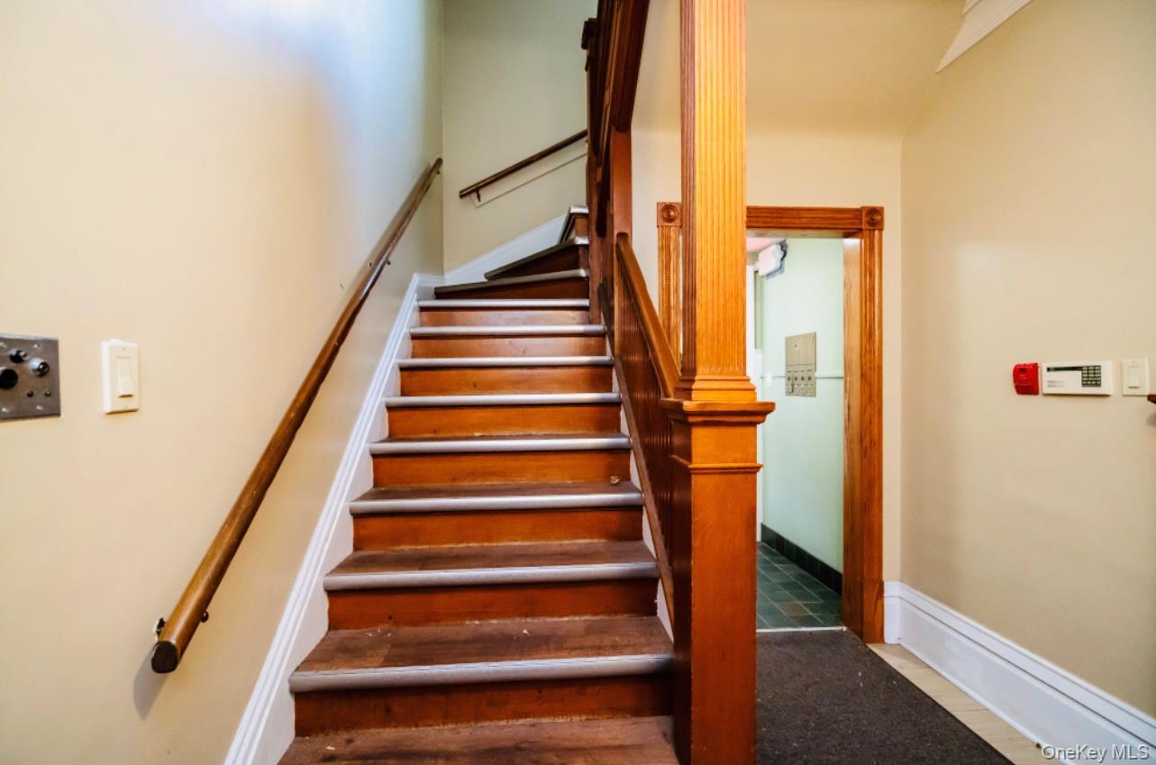 Single Family Main Street Out Of Area, NY 14226, MLS-1048141-10
